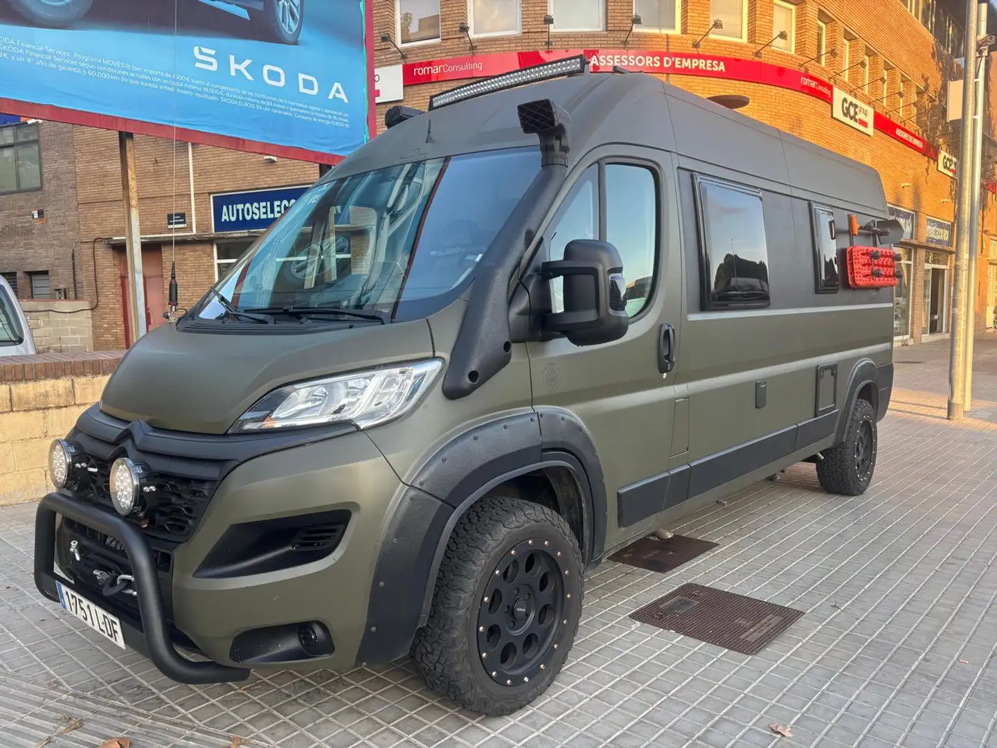 Citroen Jumper Camper 2.2 HDI 140CV L4H3 Vert - 1