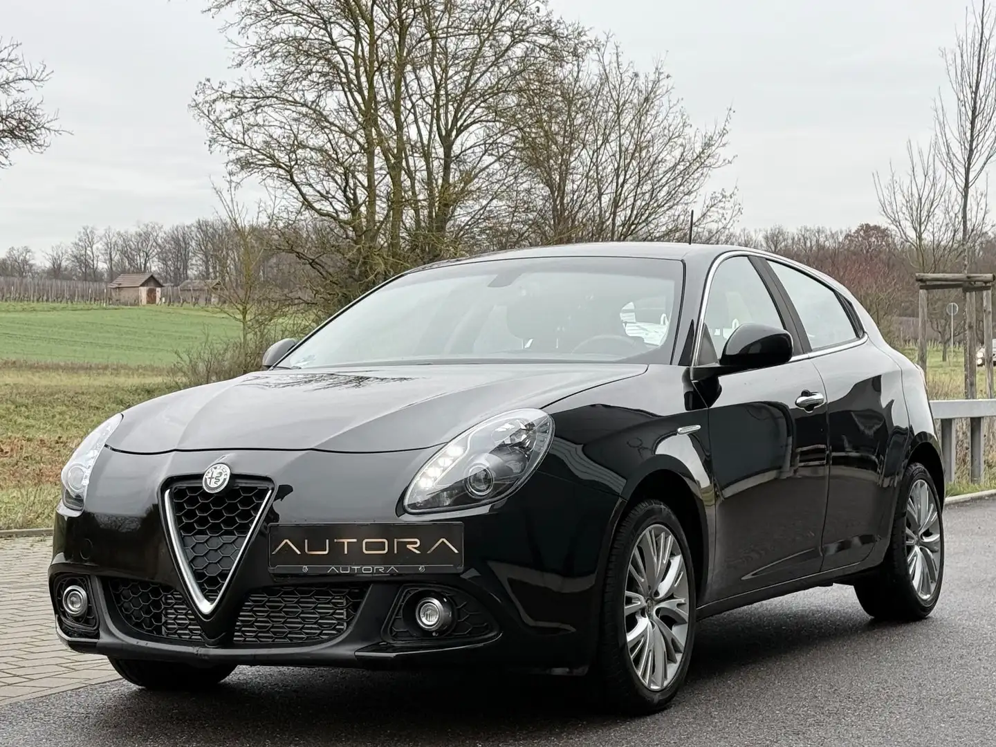 Alfa Romeo Giulietta Super |AUTOMATIK|SHZ|TEMPOMAT| Schwarz - 2