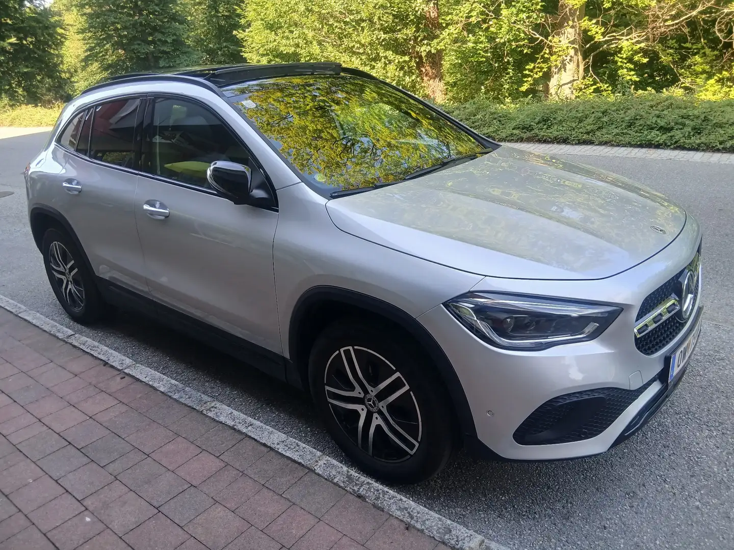 Mercedes-Benz GLA 200 d Aut. - 1
