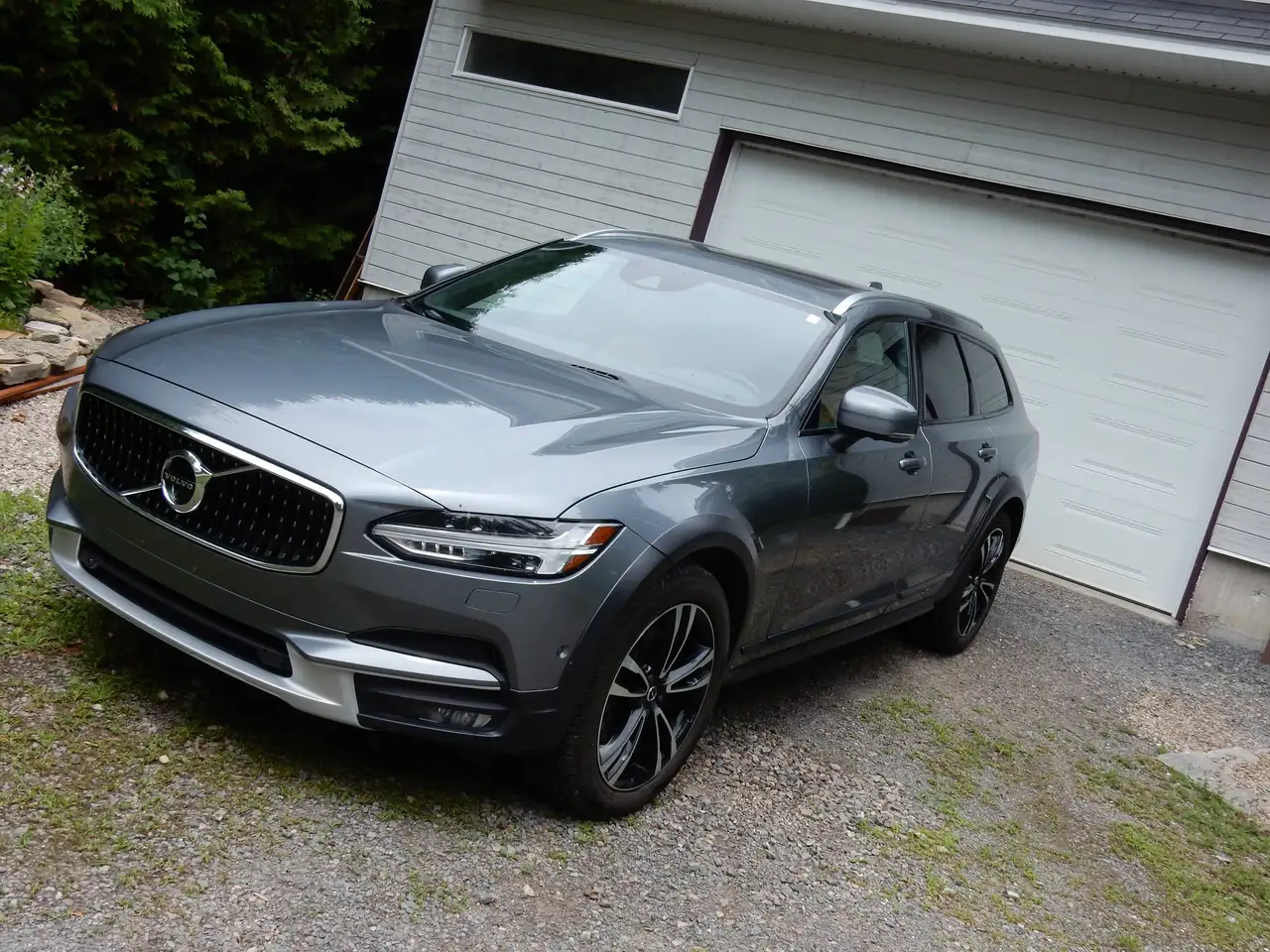 Volvo V90 Cross Country photo Volvo V90 Cross Country