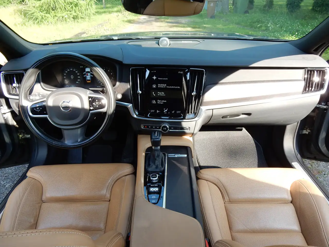 Volvo V90 Cross Country photo Volvo V90 Cross Country