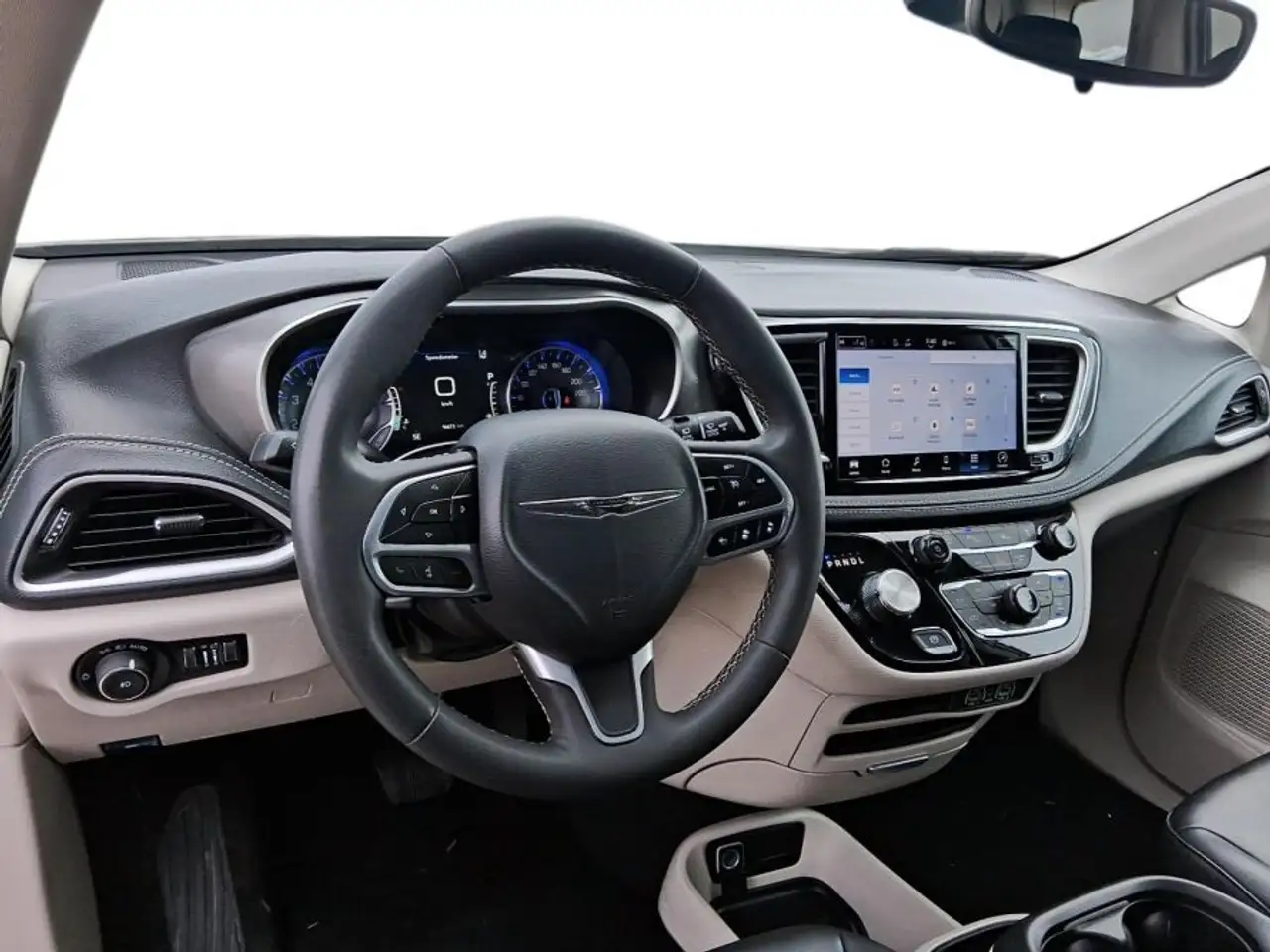 Chrysler Pacifica снимка Chrysler Pacifica