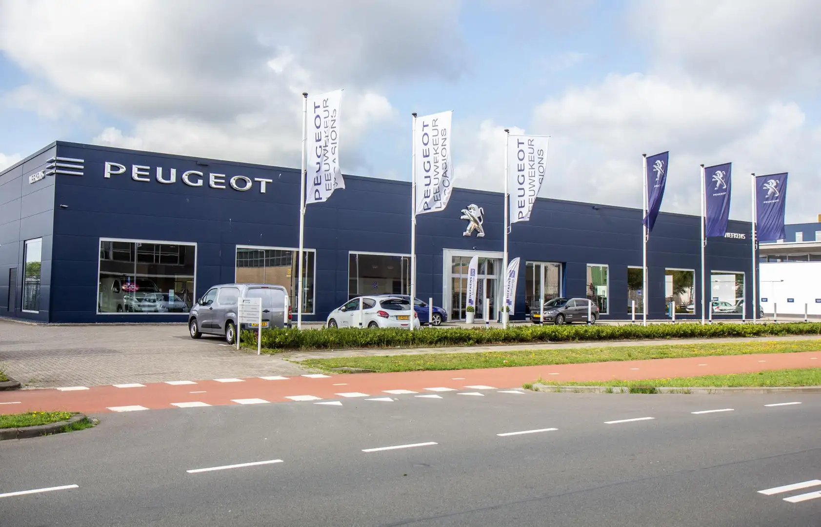 Fiat 600e EV RED 54 kWh 156 pk | GRATIS WALLBOX | LEVERTIJD Bianco - 1