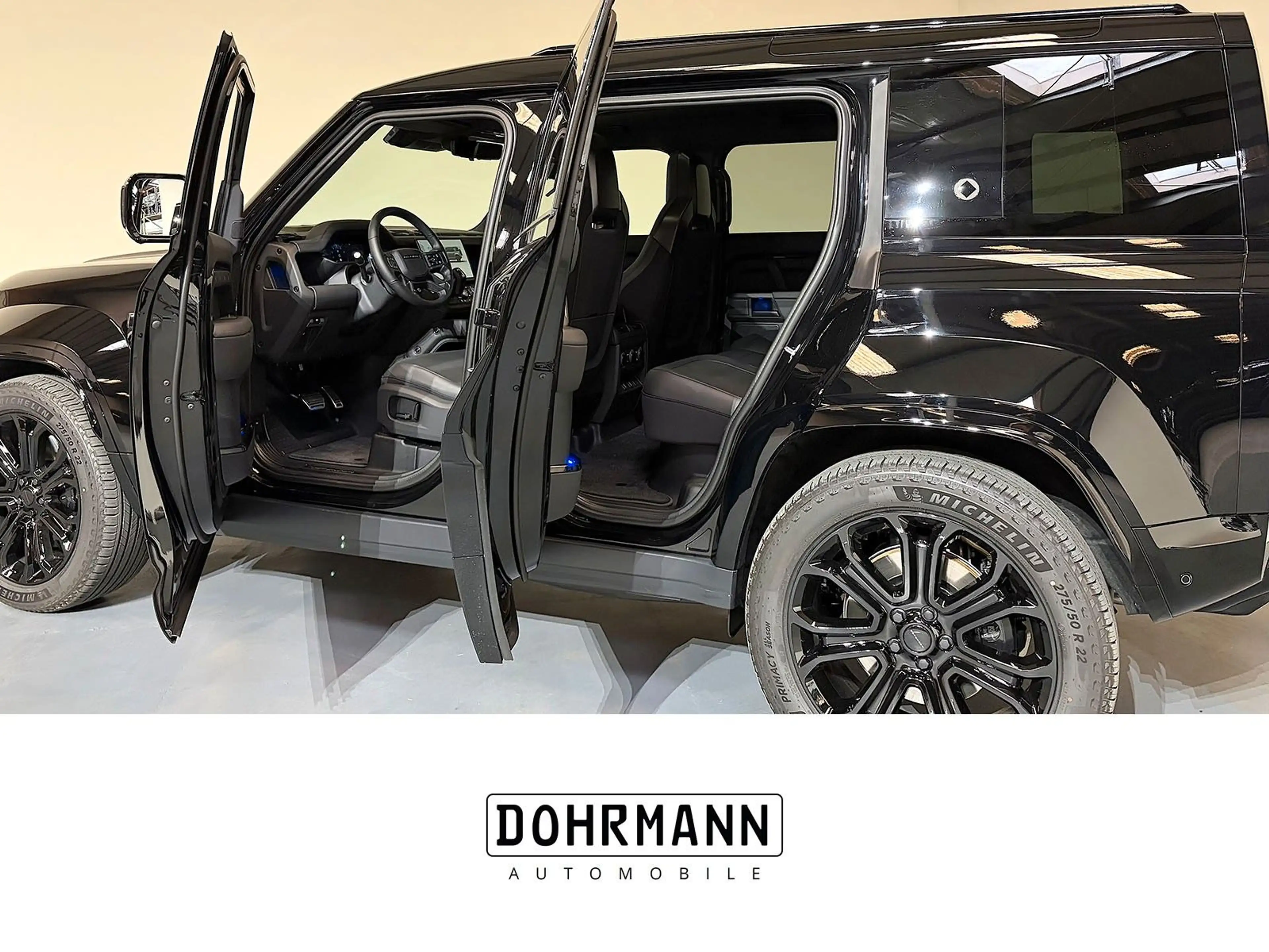 Land Rover Defender 110 OCTA Black Edition*Full*EXPORT! — photo 12