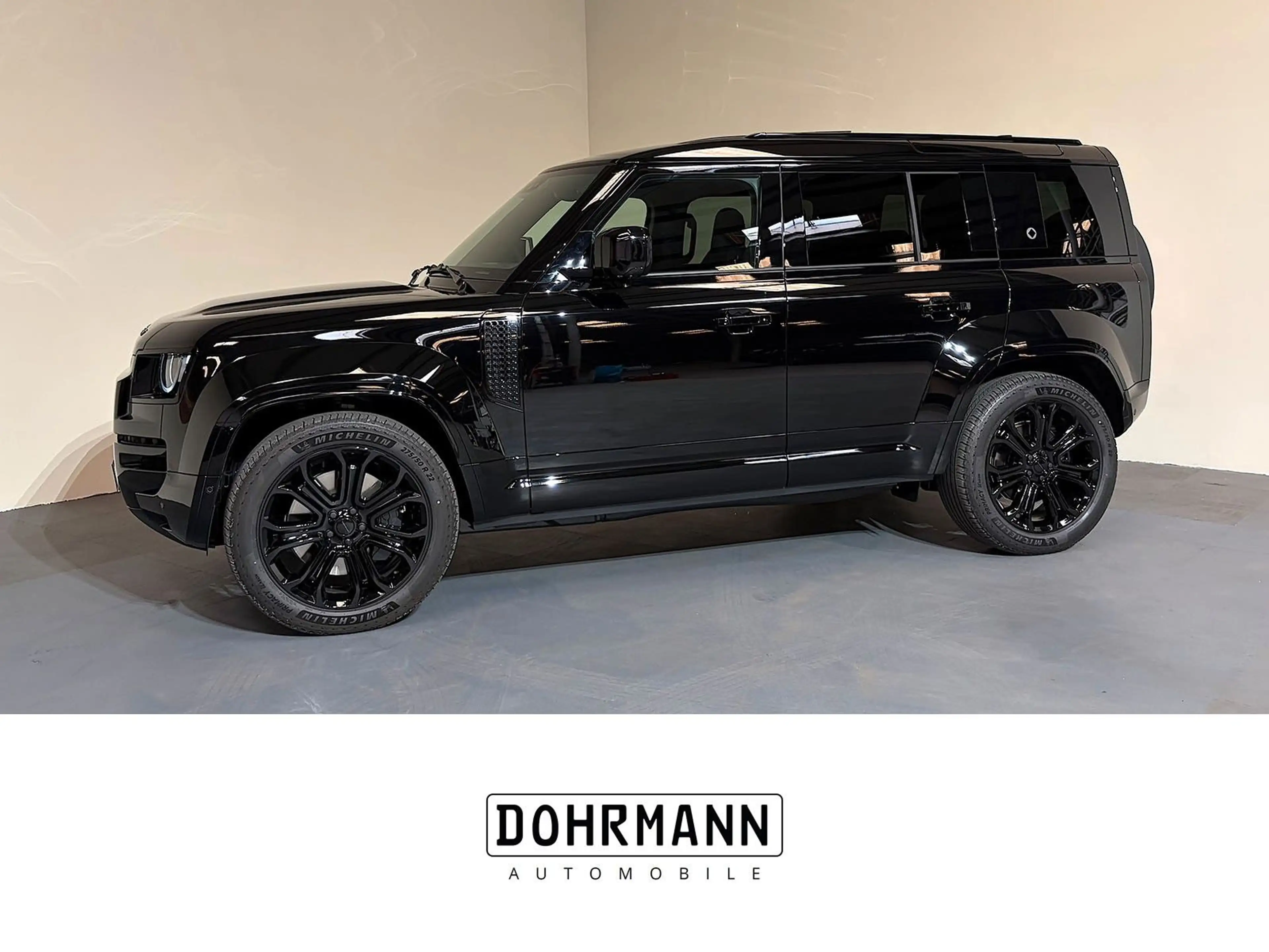 Land Rover Defender 110 OCTA Black Edition*Full*EXPORT! — photo 4