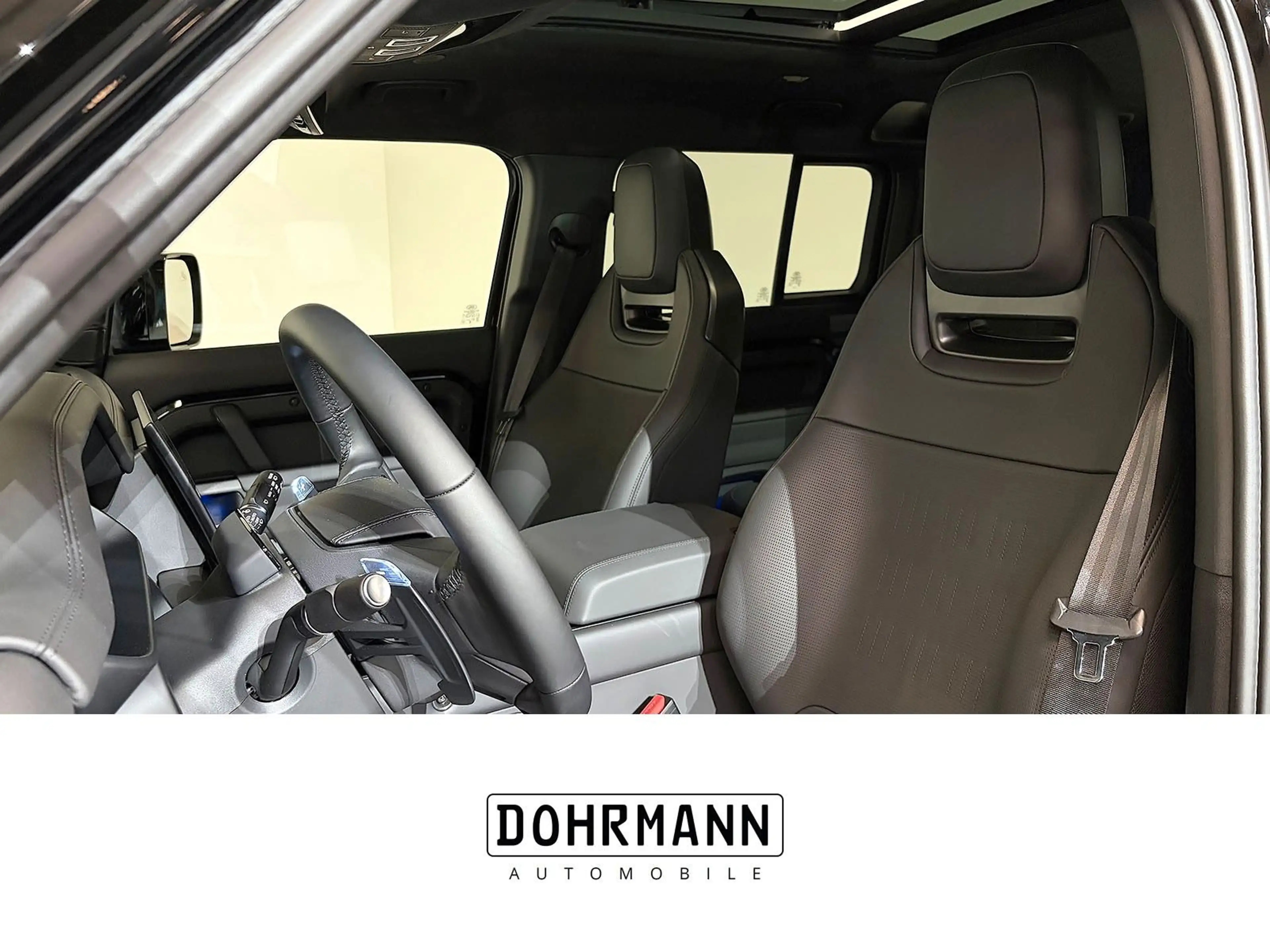 Land Rover Defender 110 OCTA Black Edition*Full*EXPORT! — photo 10