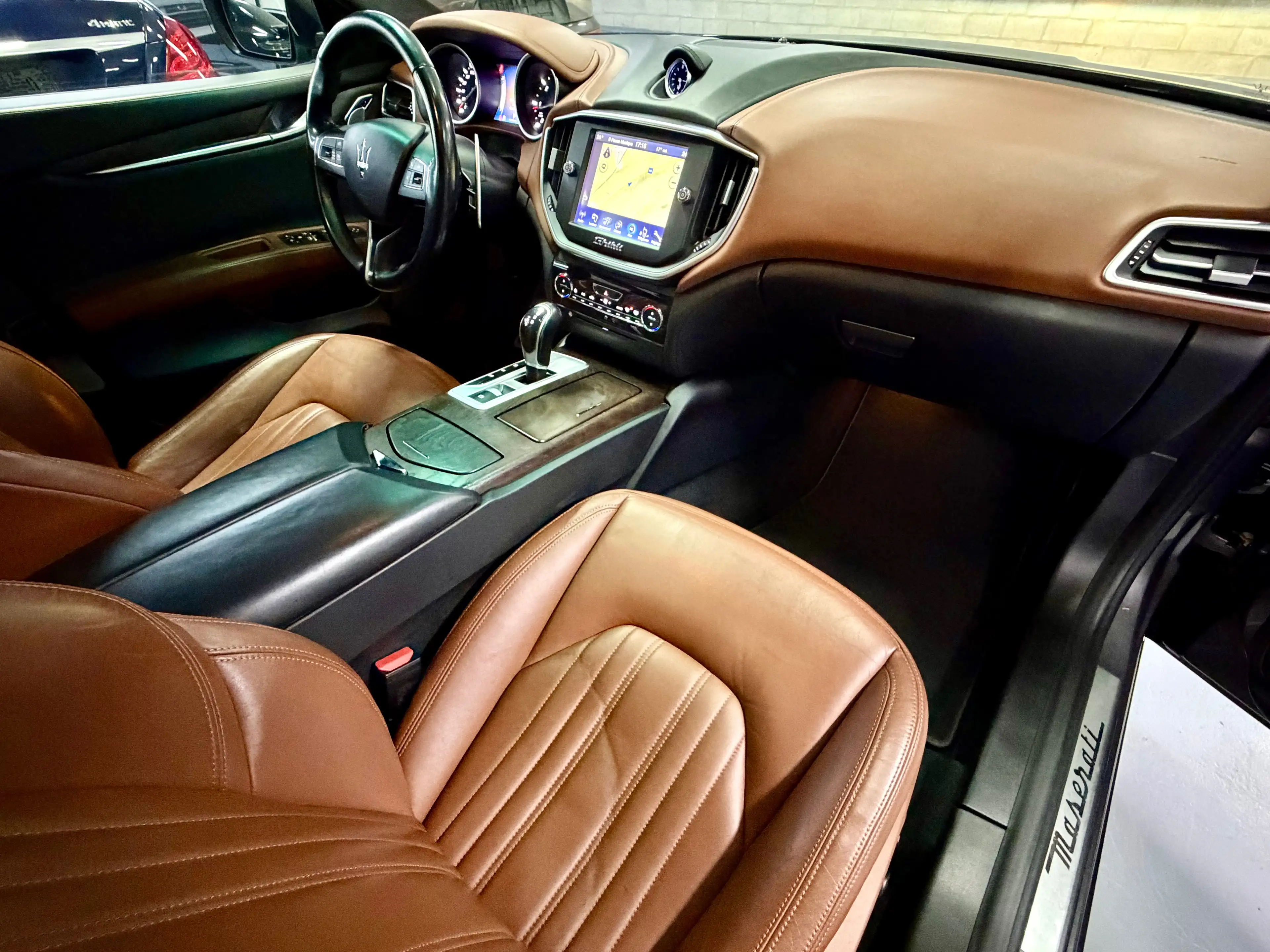 Maserati Ghibli Ghibli 3.0 D — photo 15