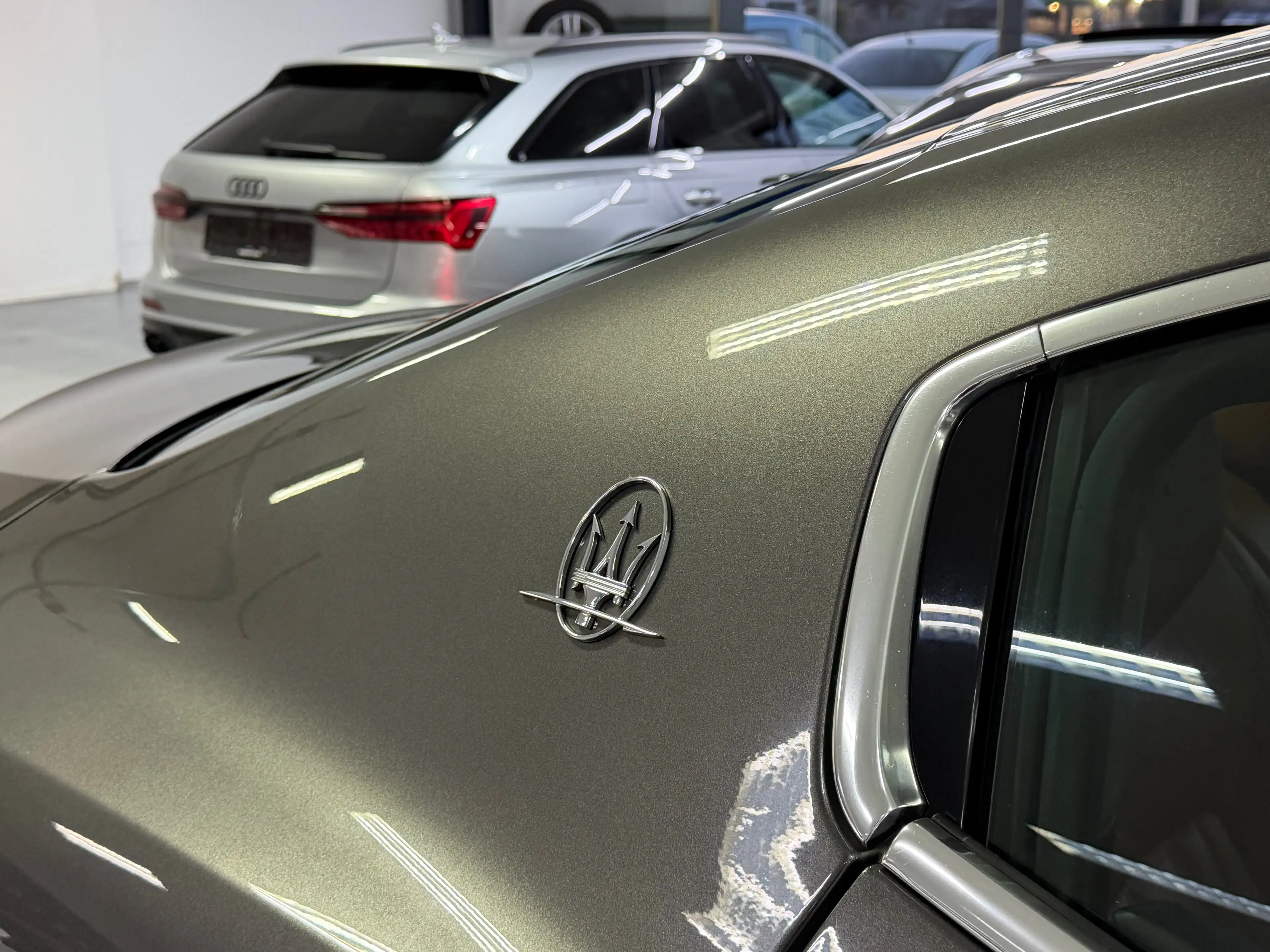 Maserati Ghibli Ghibli 3.0 D — photo 13