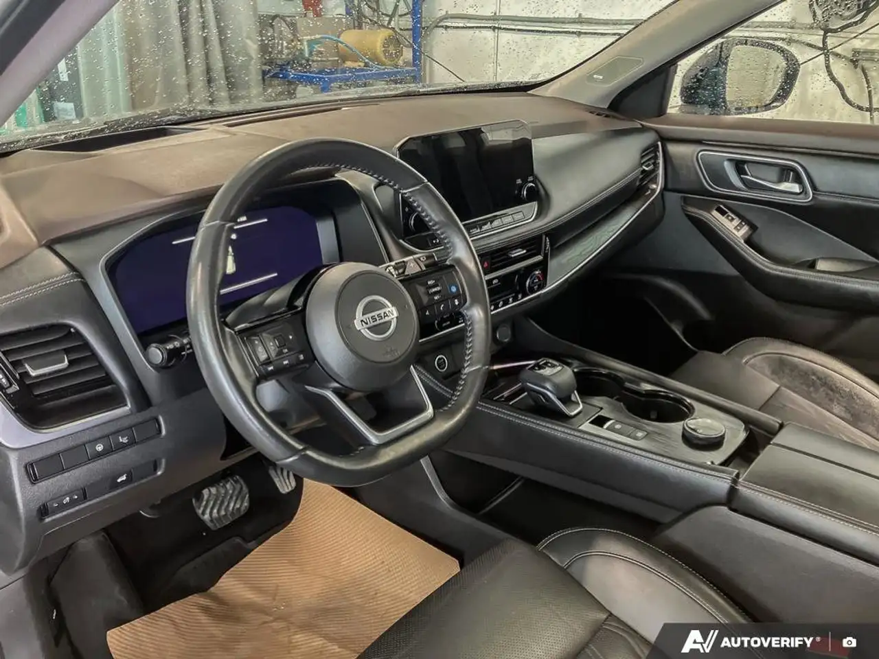 Nissan Rogue снимка Nissan Rogue