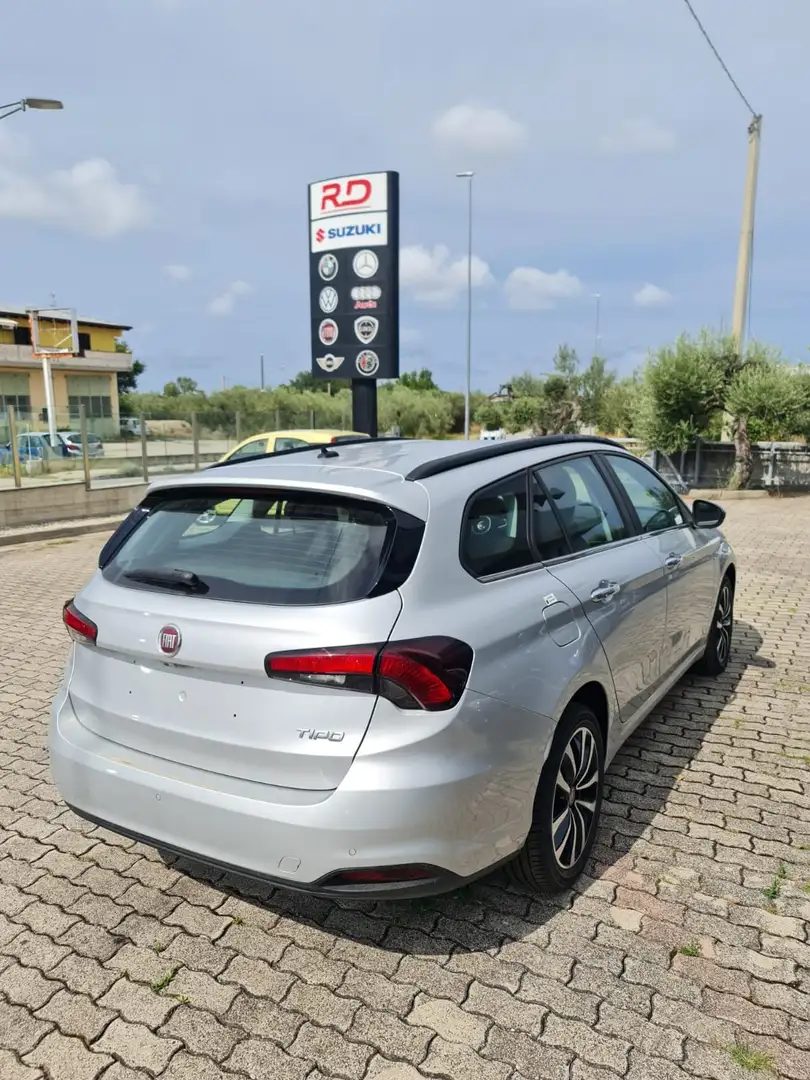 Fiat Tipo SW 1.6 mjt Lounge Argento - 2