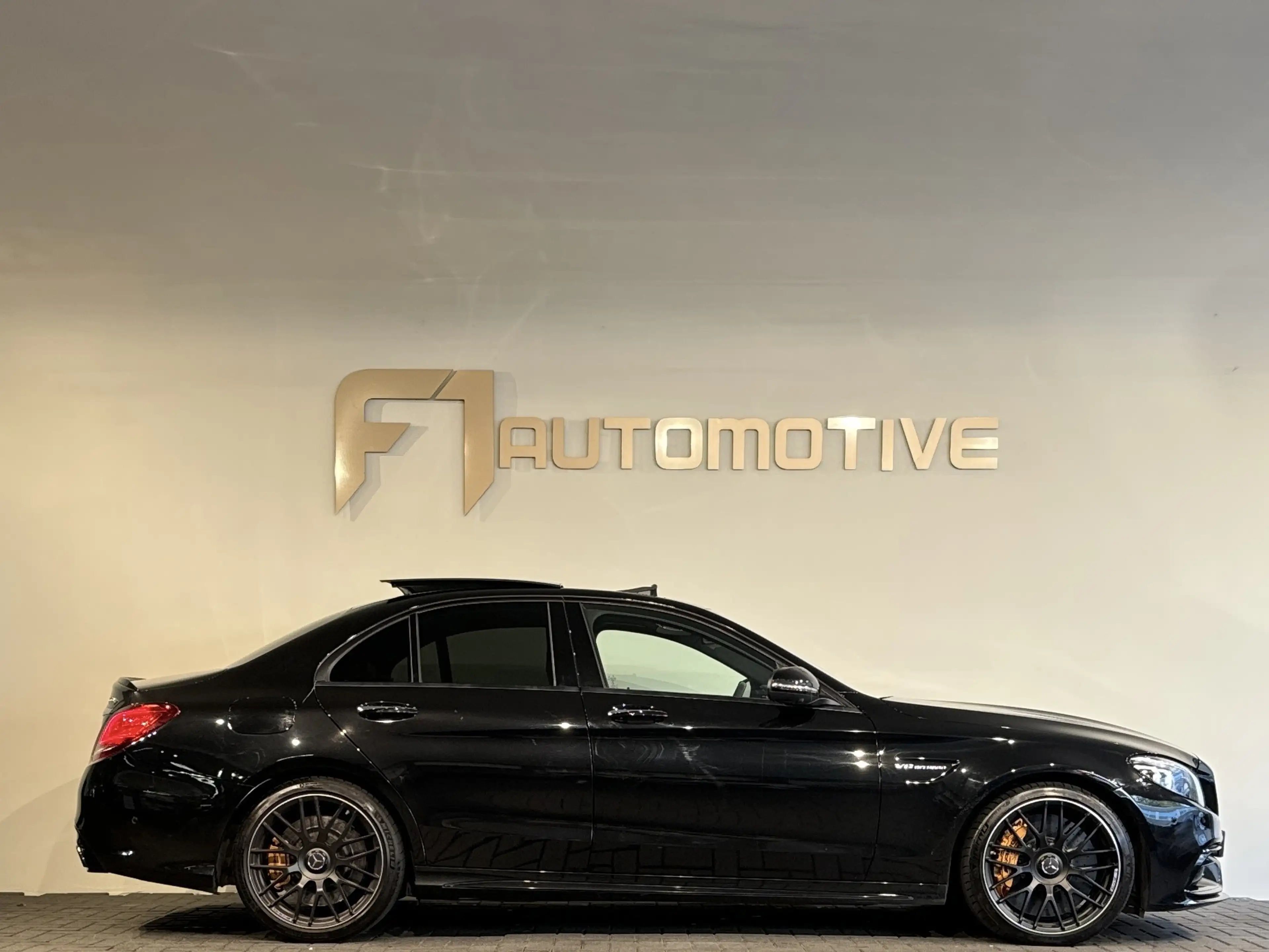 Mercedes-Benz C 63 AMG S Premium Pano|Ceramic|Kuipstoelen|Memory — photo 8