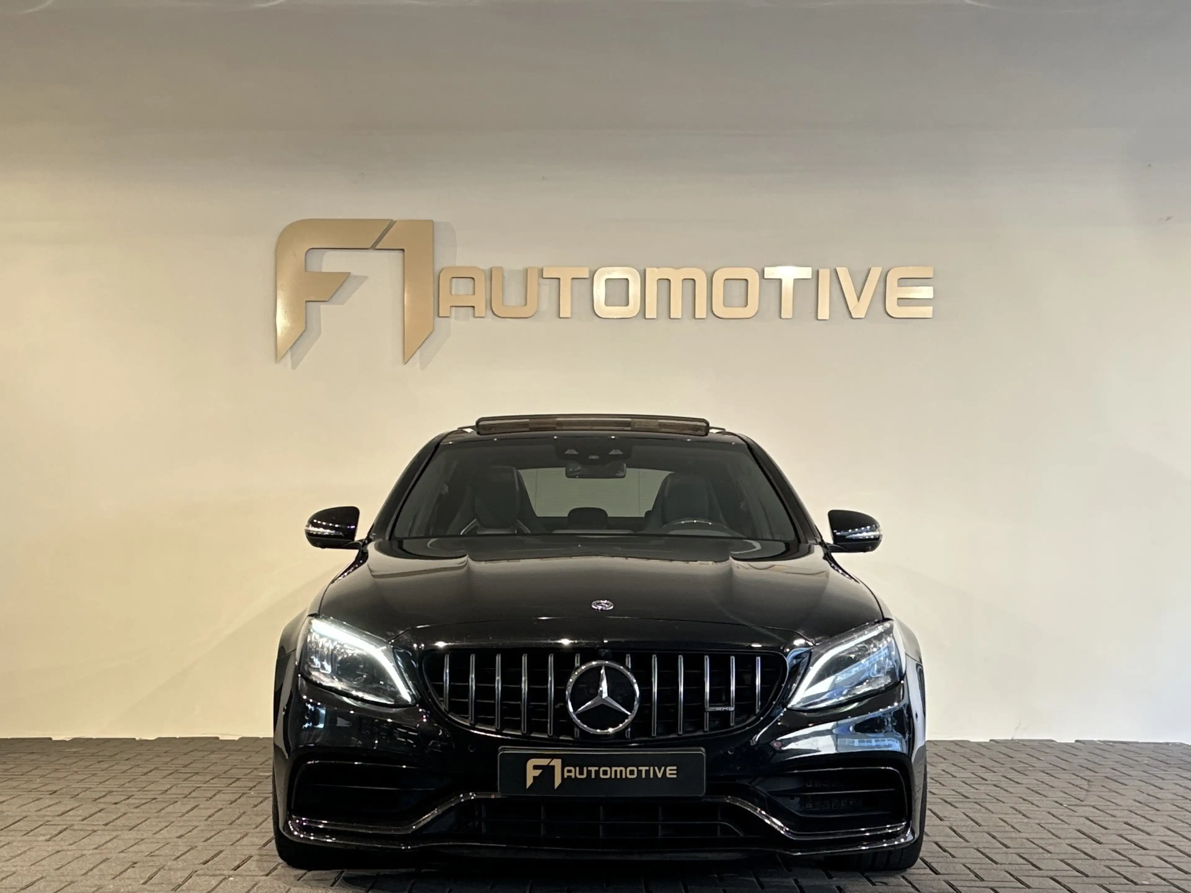 Mercedes-Benz C 63 AMG S Premium Pano|Ceramic|Kuipstoelen|Memory — photo 2