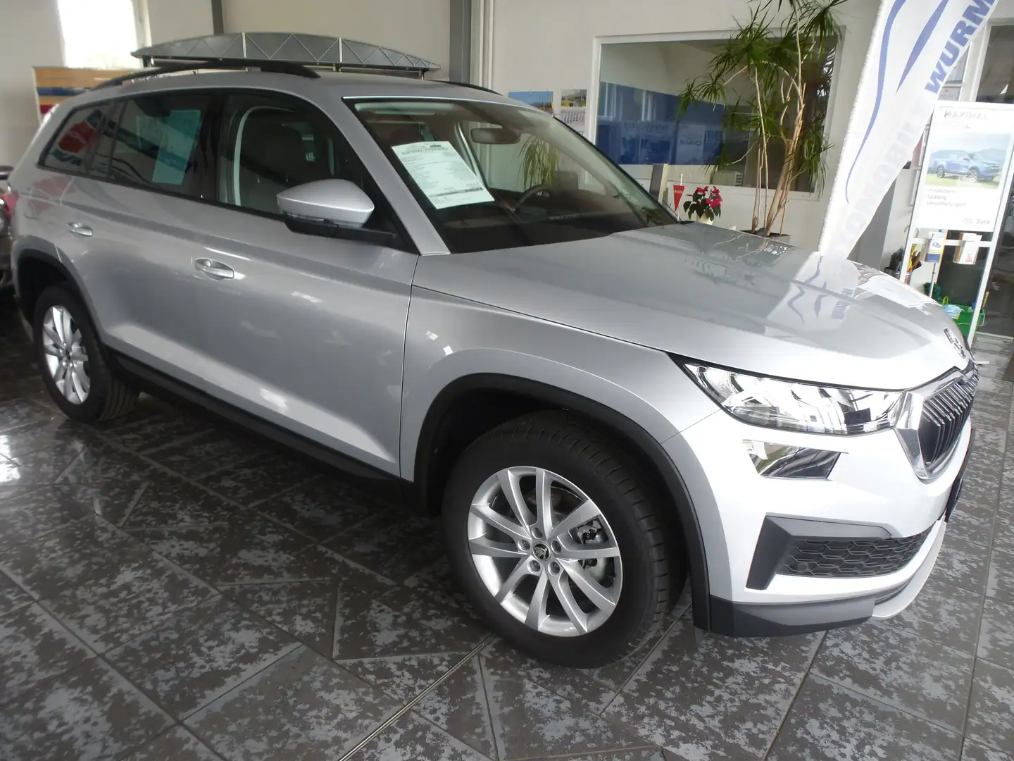 Skoda Kodiaq Ambition*SHZ VuH*LED-HSW*RfK*PDC VuH*Tel*7 G-DSG* Silber - 2