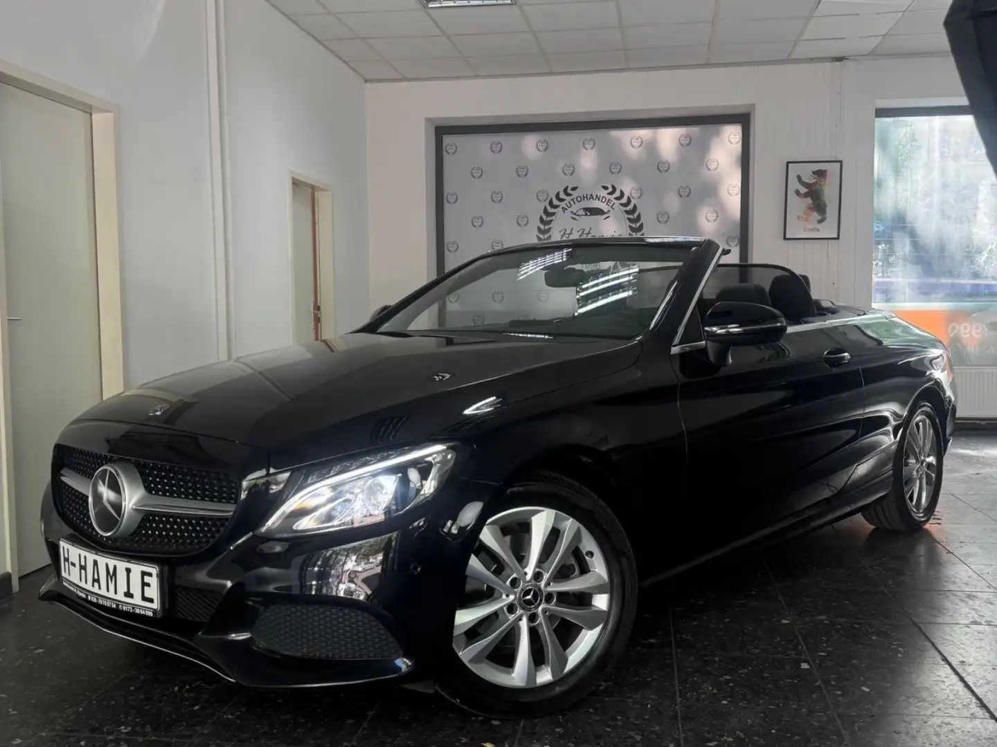 Mercedes-Benz C 200 SPORT CABRIO MBUX AMBI T-WINKEL LEDER LED Noir - 1