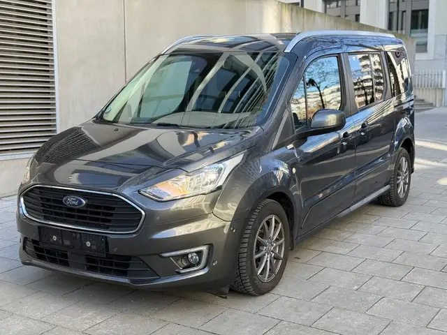 Ford Grand Tourneo Connect Titanium