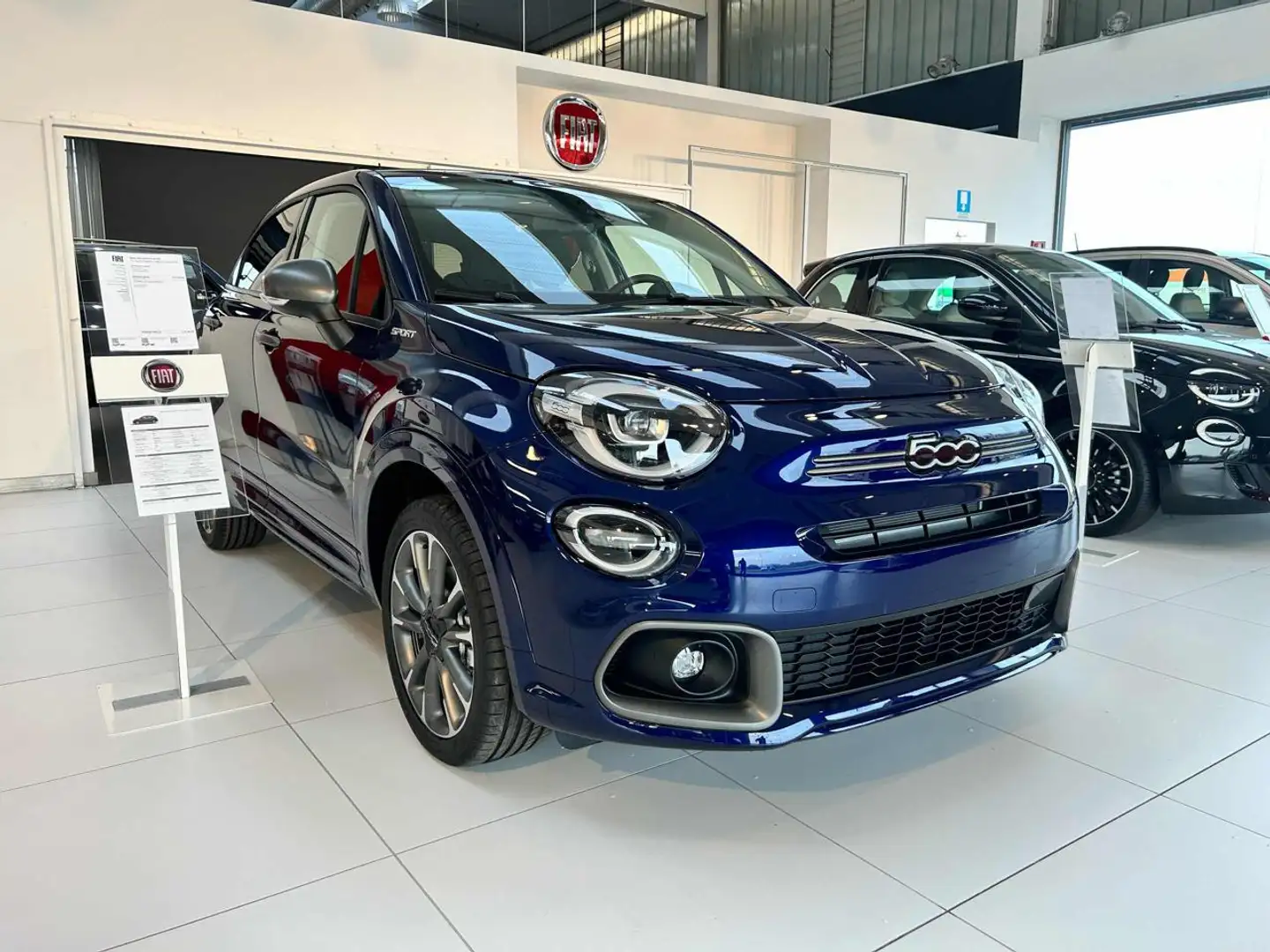 Fiat 500X 1.5 T4 Hybrid 130 CV DCT Sport Dolcevita Bleu - 1