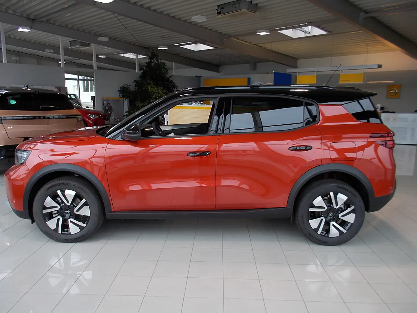 Opel Frontera 1.2 DI MHEV GS Aut. Orange - 2