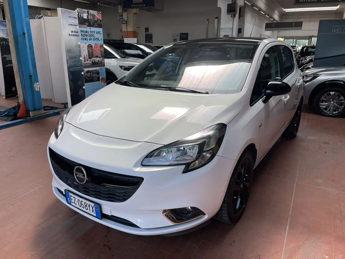 Opel Corsa 1.4 GPL 5 porte Cosmo Weiß - 1