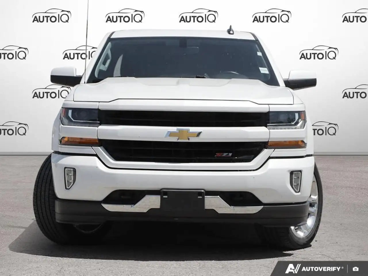 Chevrolet Silverado 1500 снимка Chevrolet Silverado 1500