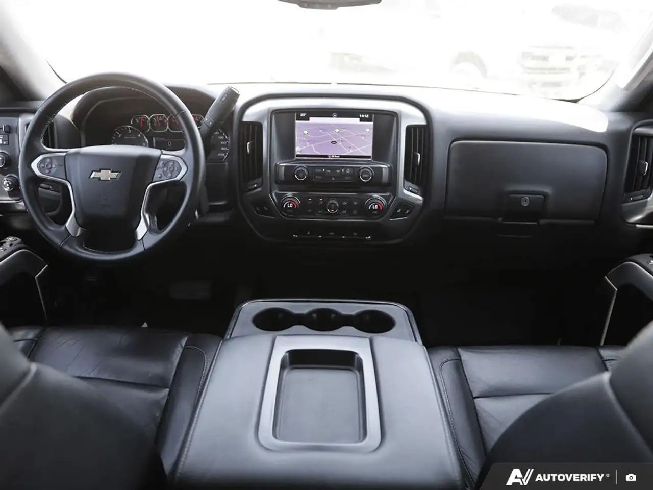 Chevrolet Silverado 1500 снимка Chevrolet Silverado 1500