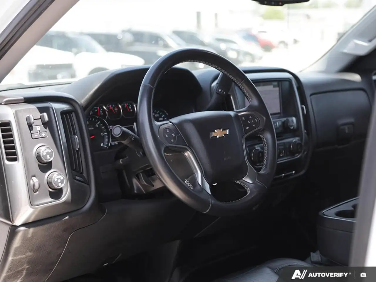 Chevrolet Silverado 1500 снимка Chevrolet Silverado 1500