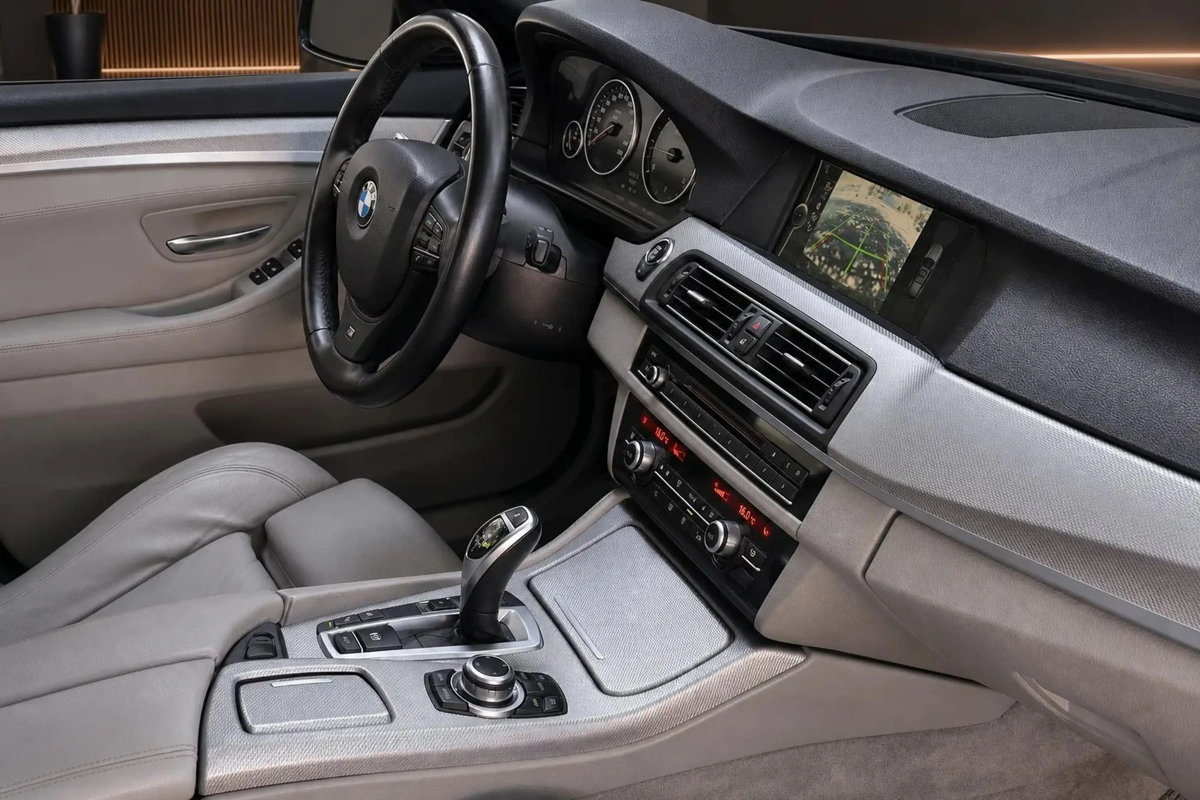 BMW 525 d xDrive Touring M Paket  TOP Carplay 12m Gar — photo 8