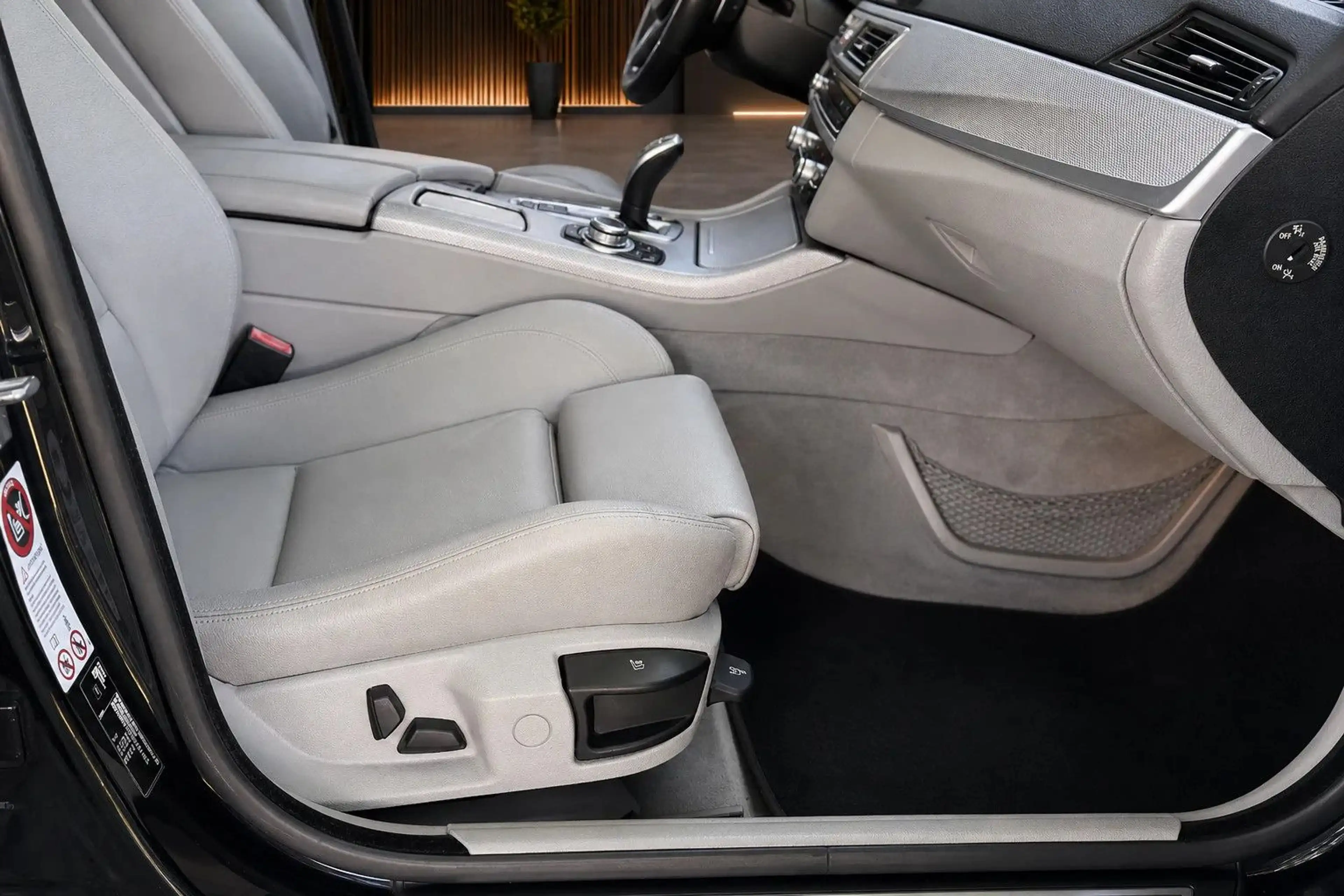 BMW 525 d xDrive Touring M Paket  TOP Carplay 12m Gar — photo 9