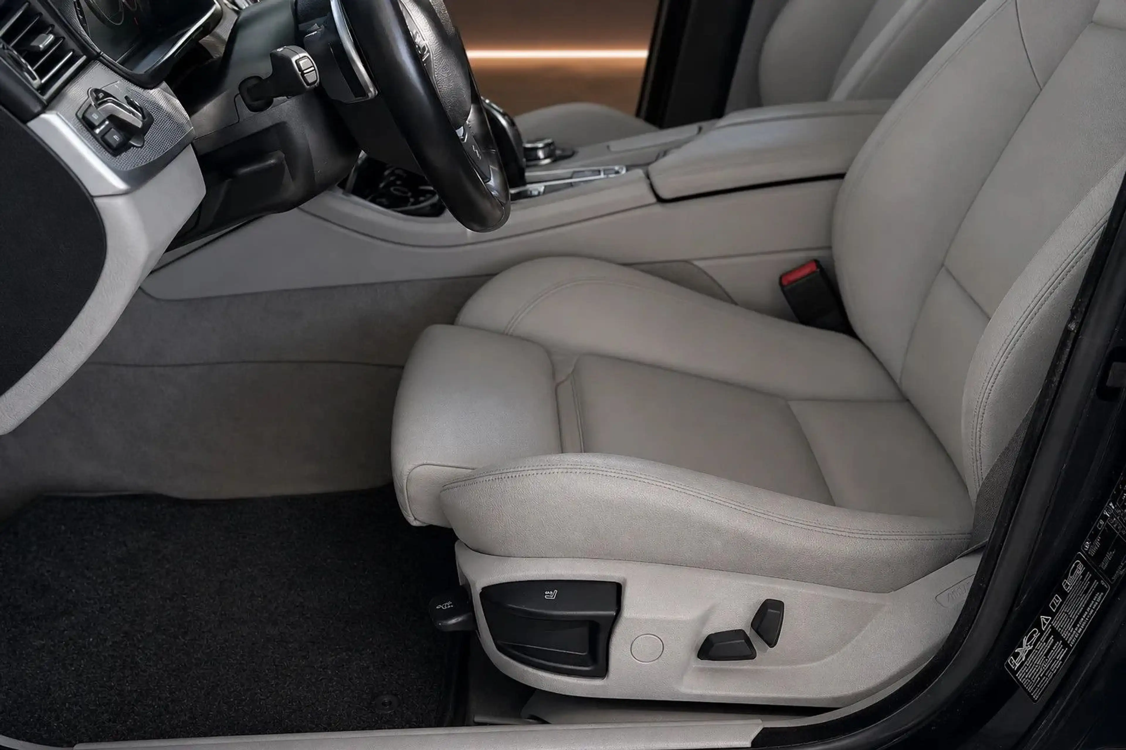 BMW 525 d xDrive Touring M Paket  TOP Carplay 12m Gar — photo 10