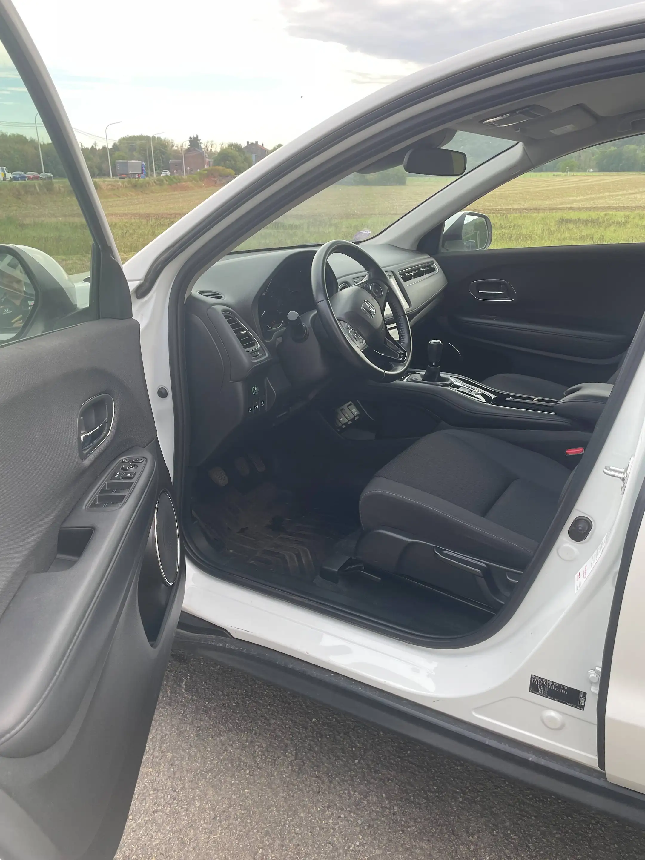 Honda HR-V HR-V 1.5i-VTEC Elegance — photo 13