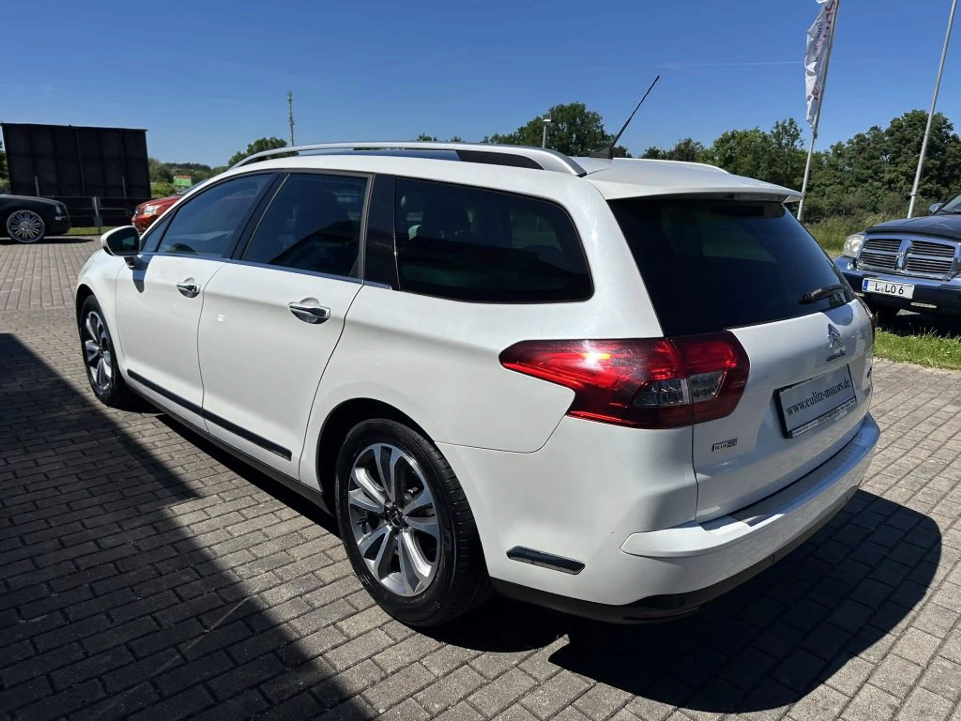 Citroen C5 Tourer BlueHDi 150 S&S Exclusive — photo 8