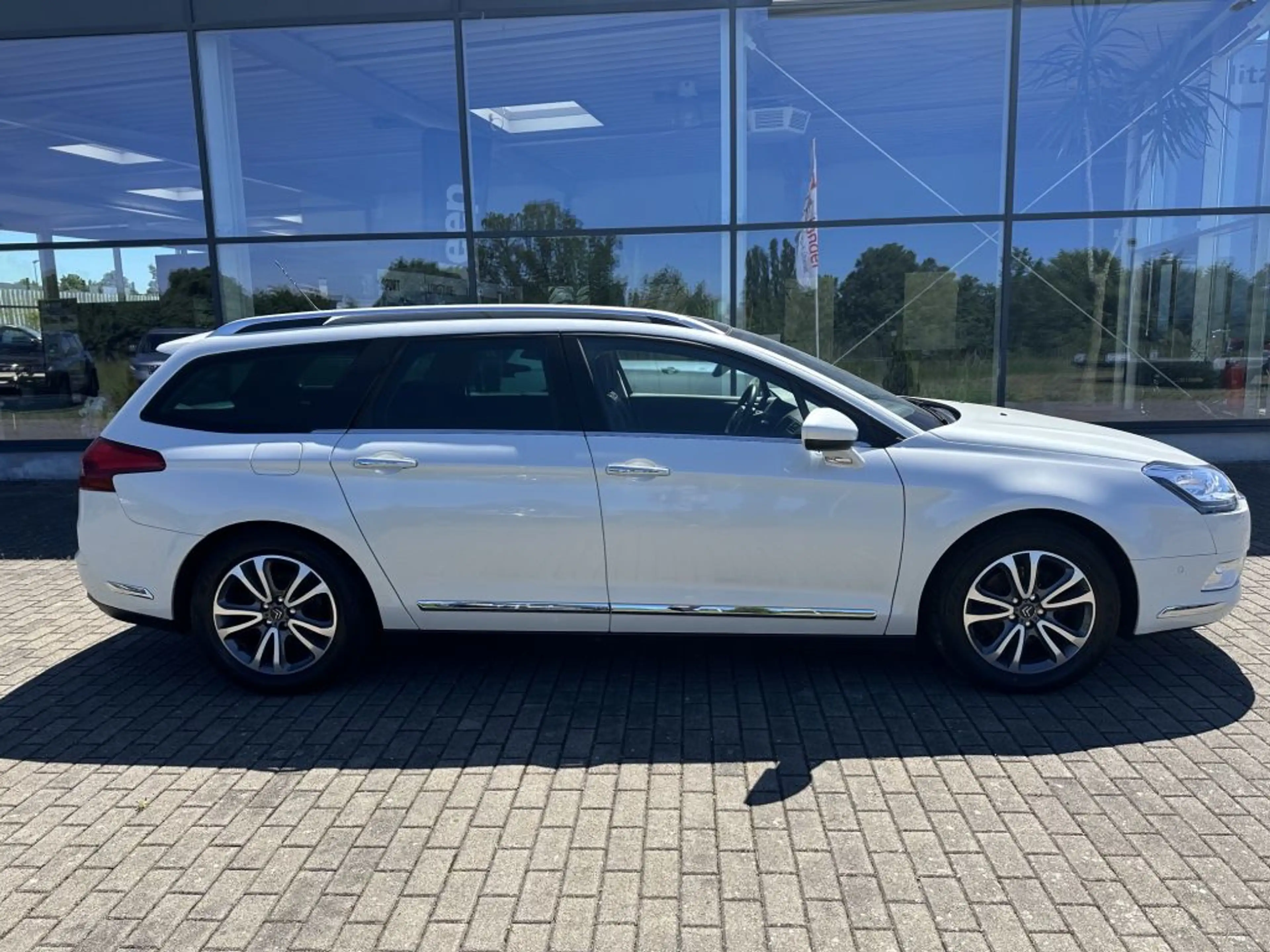 Citroen C5 Tourer BlueHDi 150 S&S Exclusive — photo 5