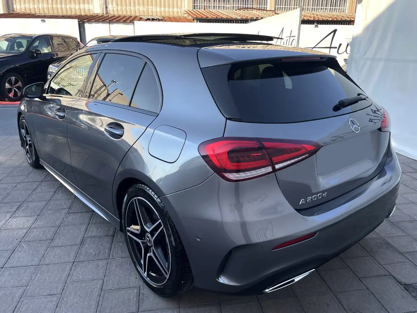 Mercedes-Benz A 200 D Premium AMG NIGHT TETTO LED WIDE SCREEN Grigio - 2