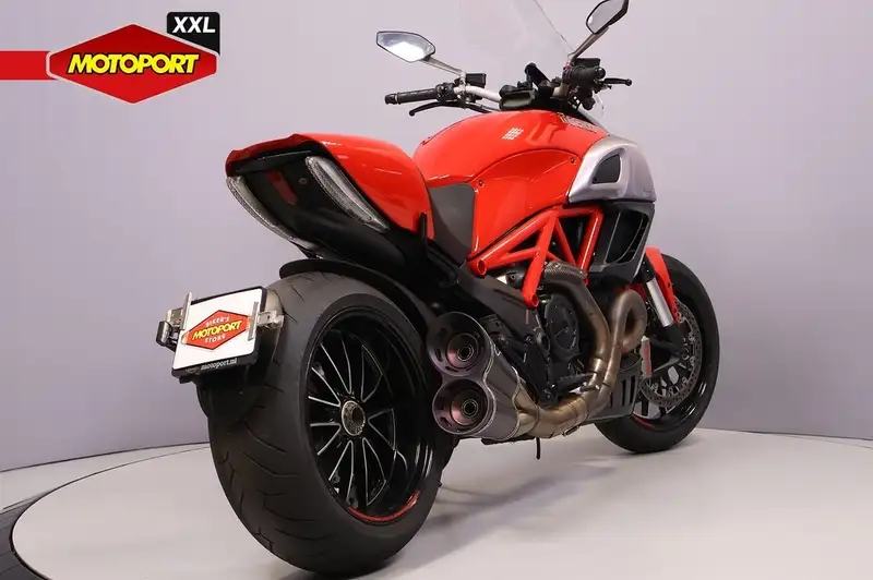 Ducati Diavel - foto 2