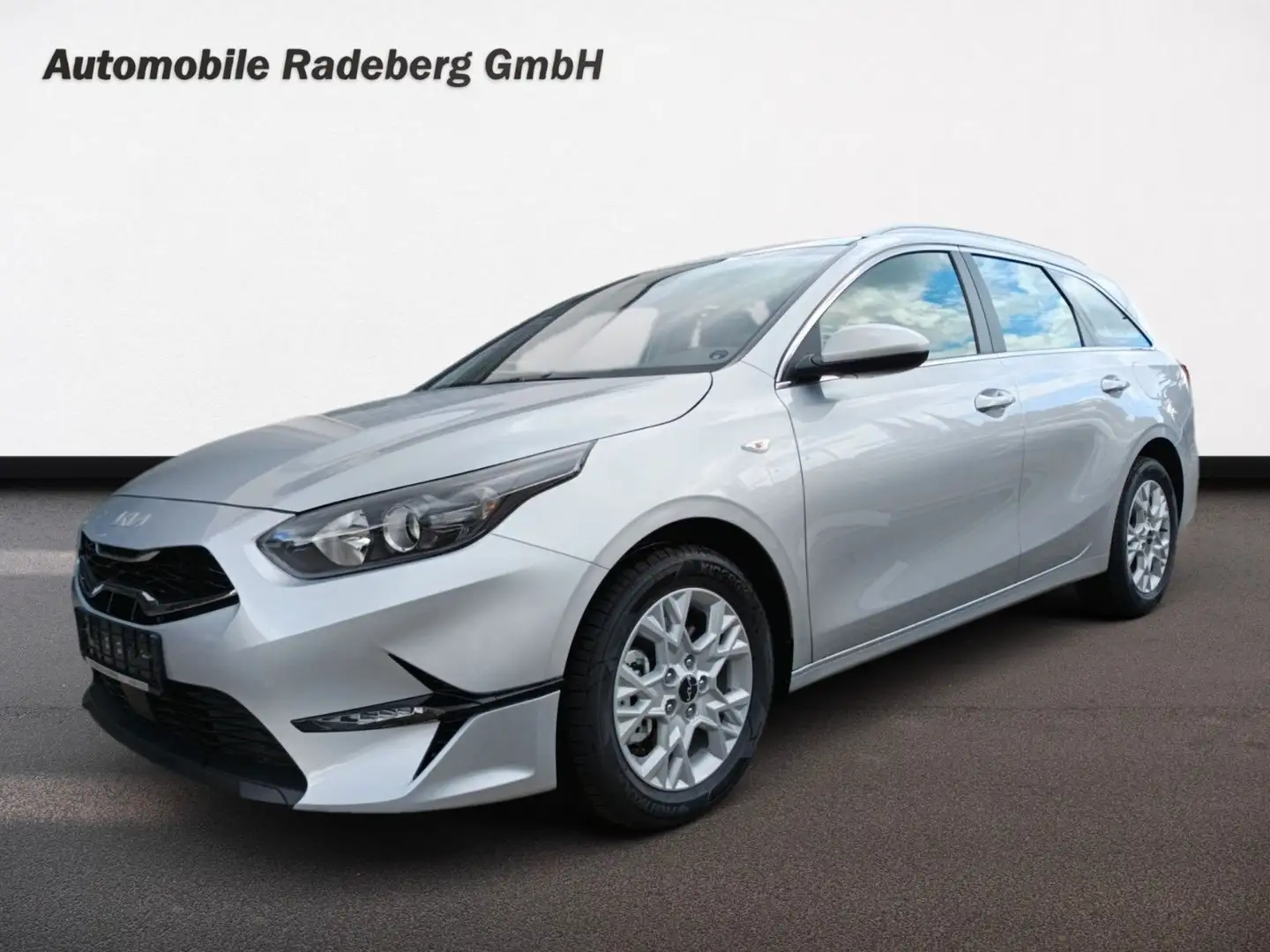 Kia Ceed SW / cee'd SW 1.5 T-GDI DCT Vision 140 Komf Silber - 1