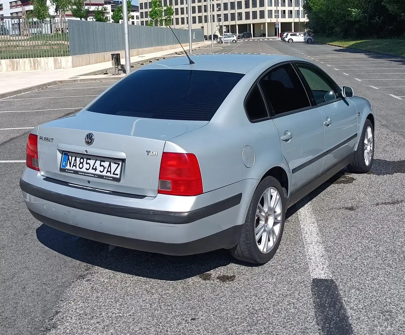 Volkswagen Passat Passat 1.9TDI Trendline 115 Trendline Argento - 2