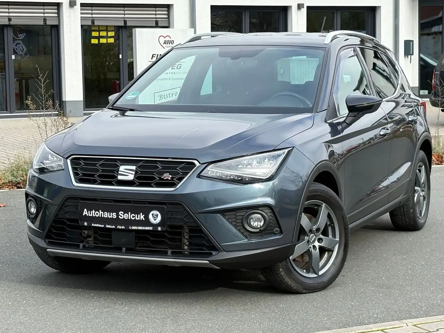 SEAT Arona FR *ACC*LED*Navi*PDC*Kamera*SHZ* Grau - 1