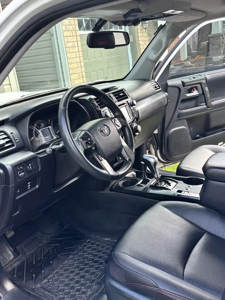 Toyota 4-Runner photo Toyota 4-Runner