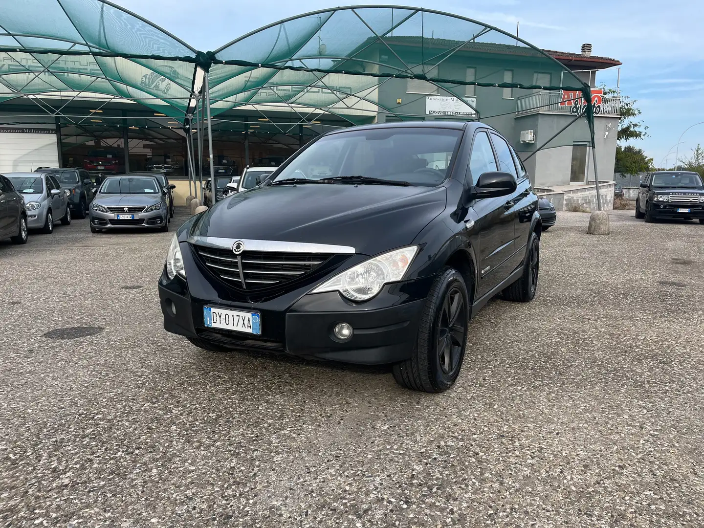SsangYong Actyon 2.0 xdi Confort 4wd Schwarz - 1