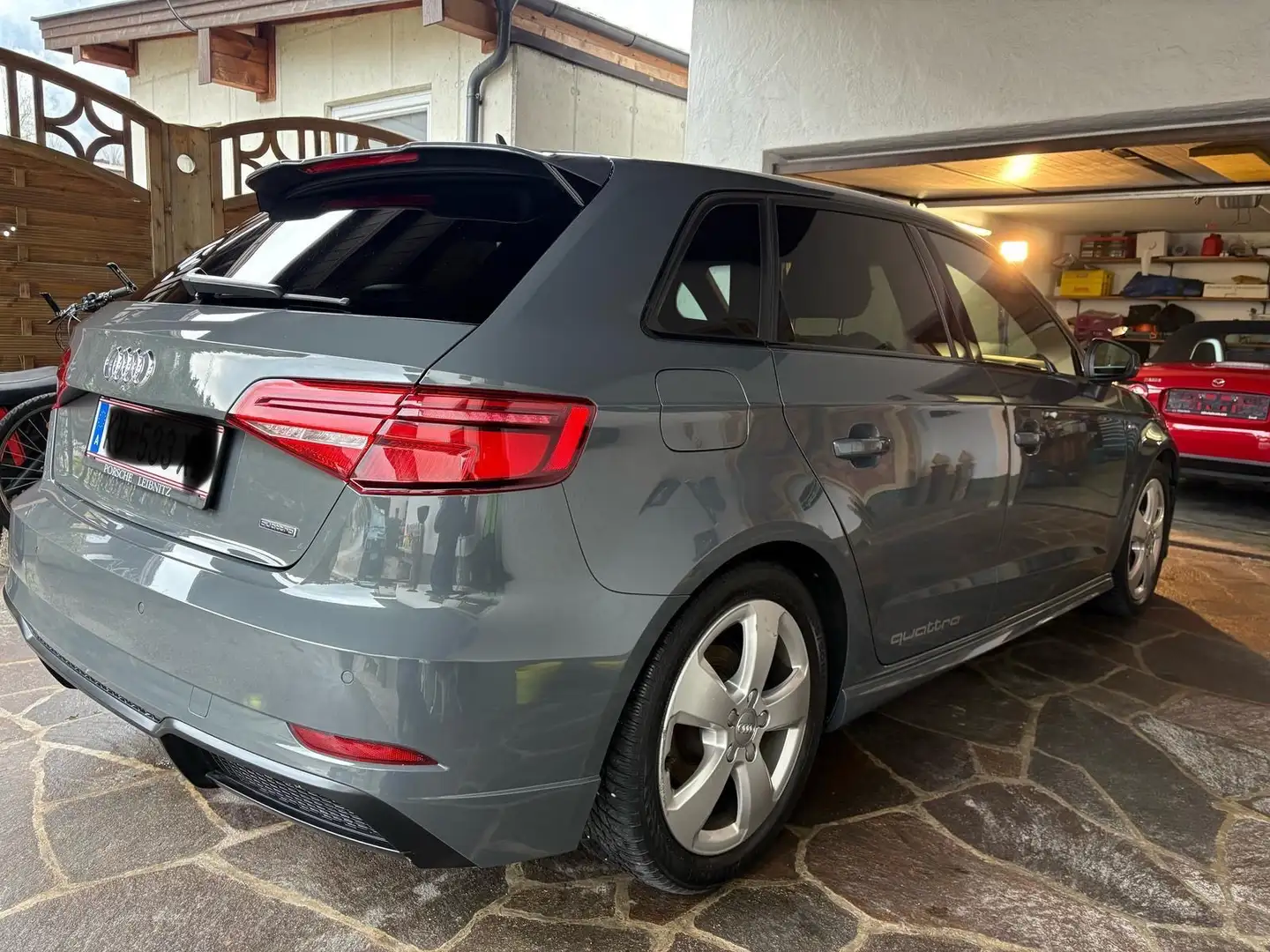 Audi A3 2,0 TDI quattro sport - 2