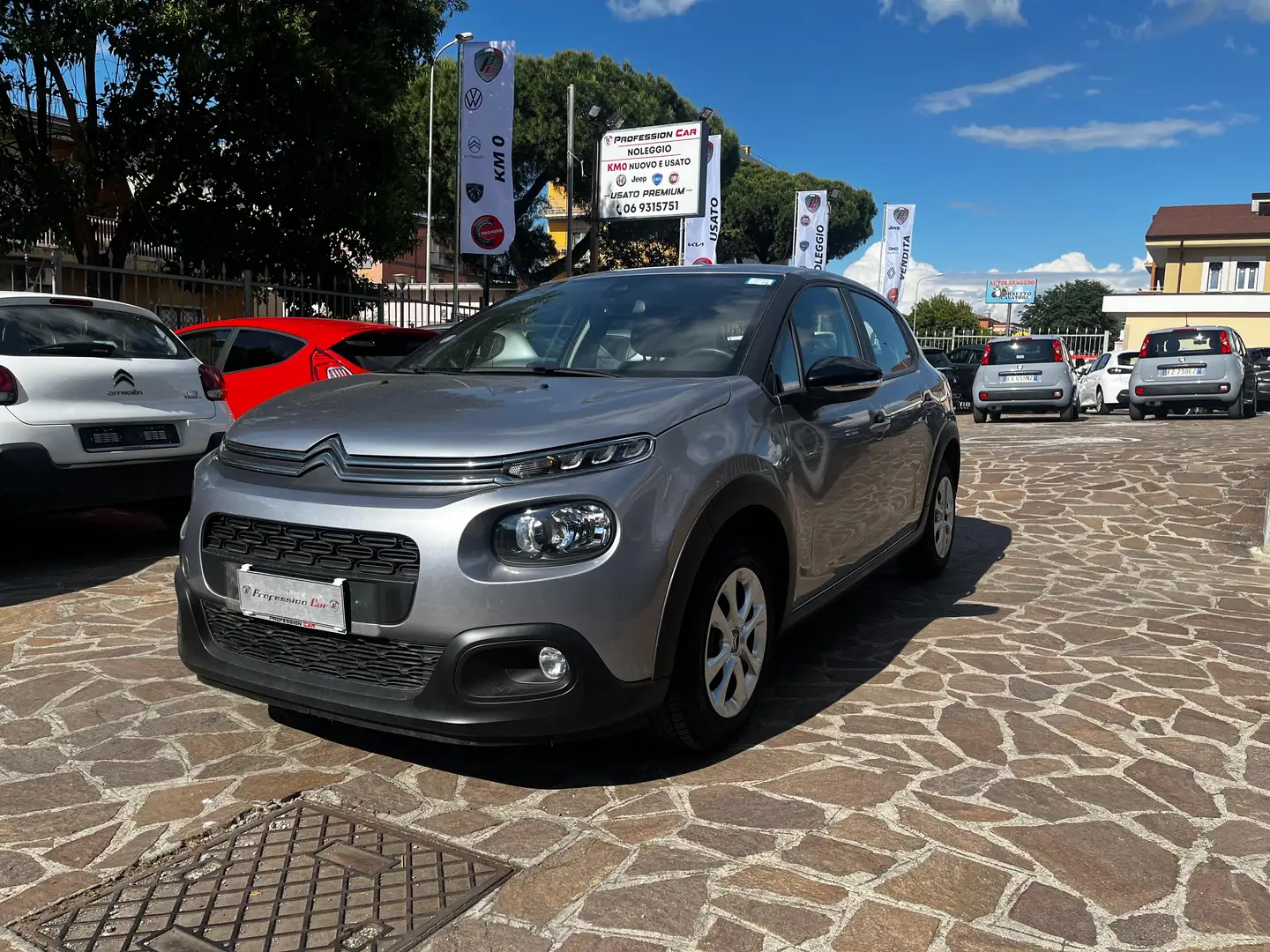 Citroen C3 1.2 puretech Feel 68cv Grijs - 1