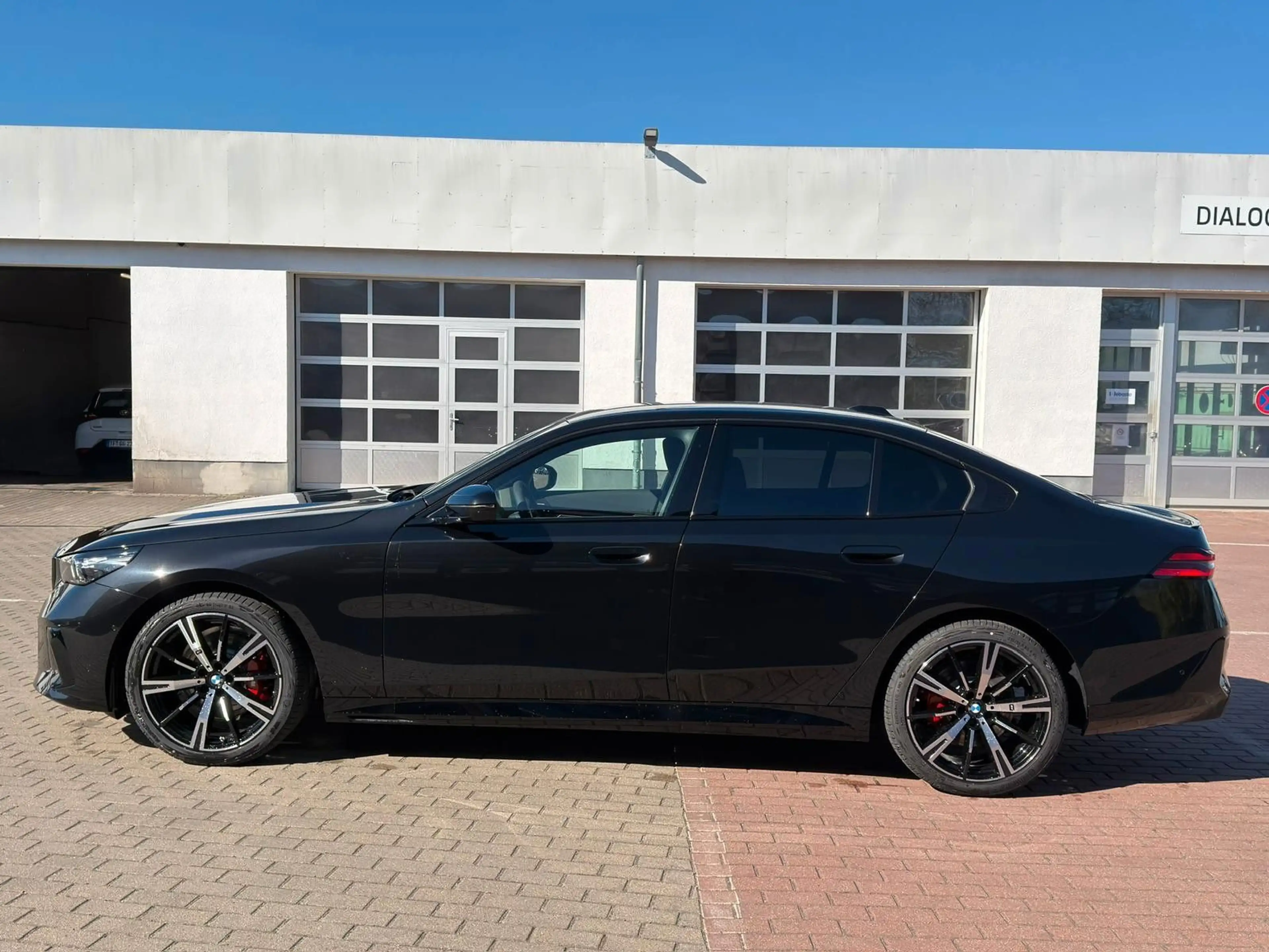 BMW 520 d *M-Sport Pro*H&K*20''SHZ — photo 7