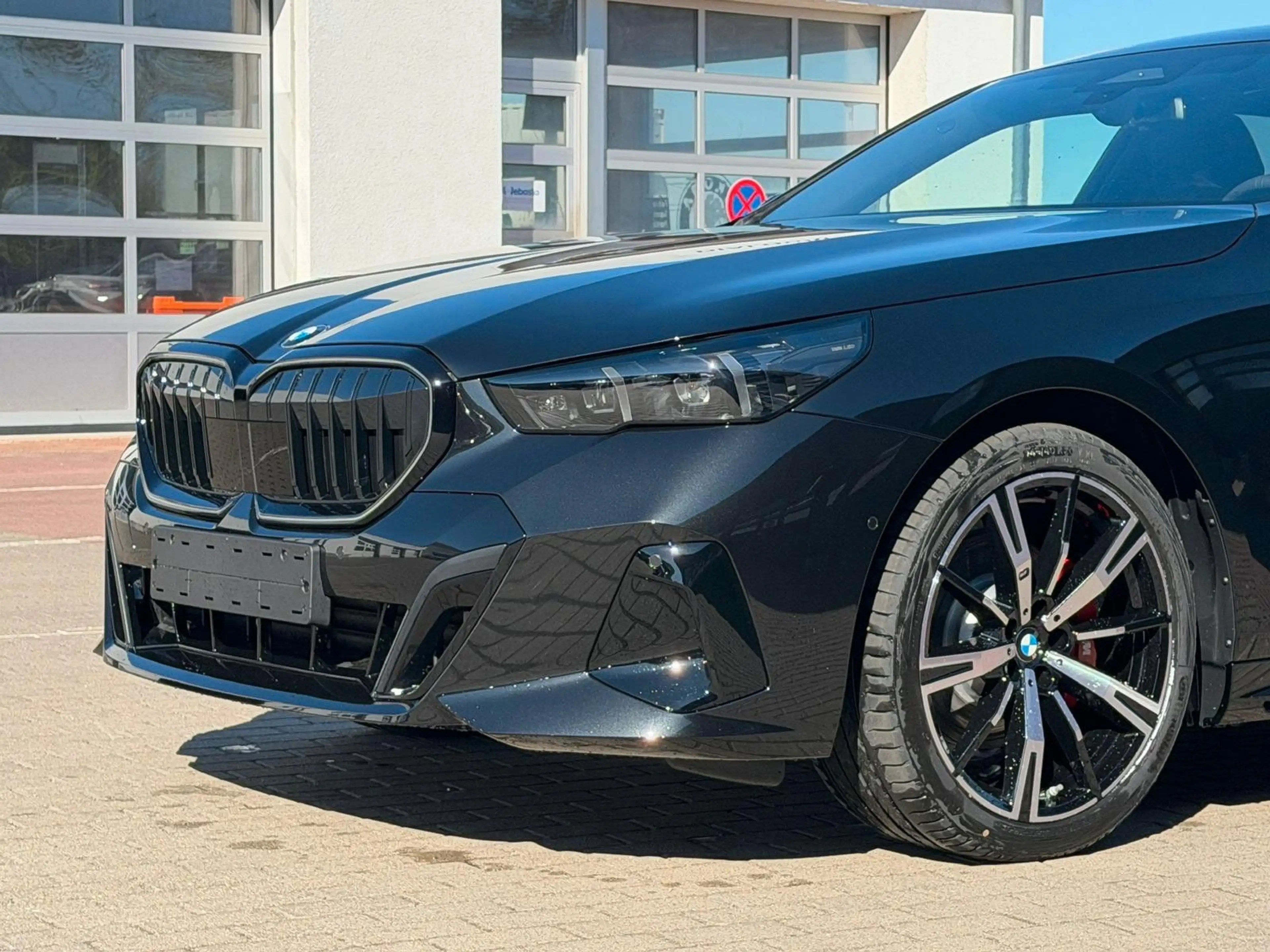 BMW 520 d *M-Sport Pro*H&K*20''SHZ — photo 2