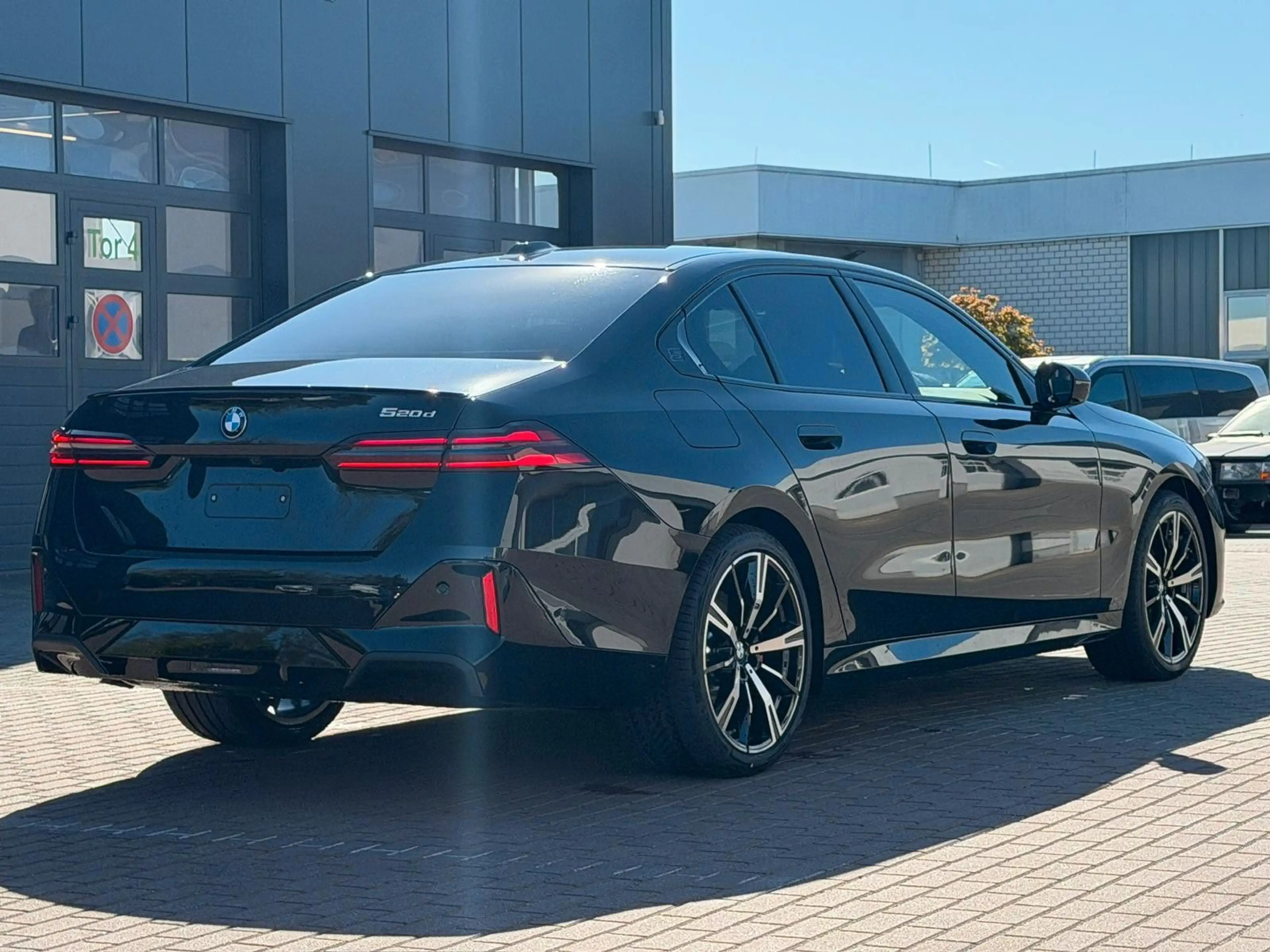 BMW 520 d *M-Sport Pro*H&K*20''SHZ — photo 11