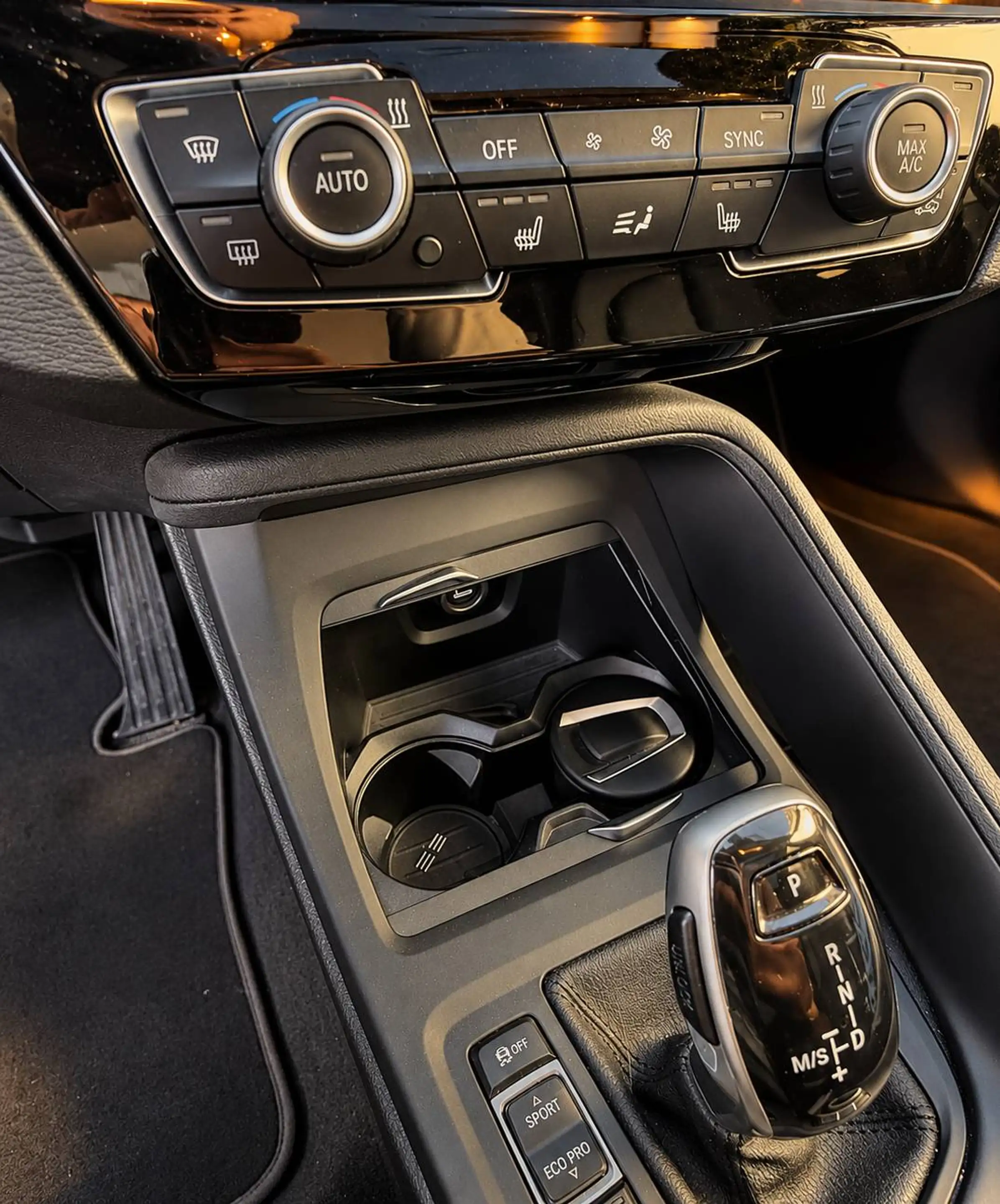 BMW X1 sDrive18i - Automaat - Pano - H.U. - Leder — photo 12