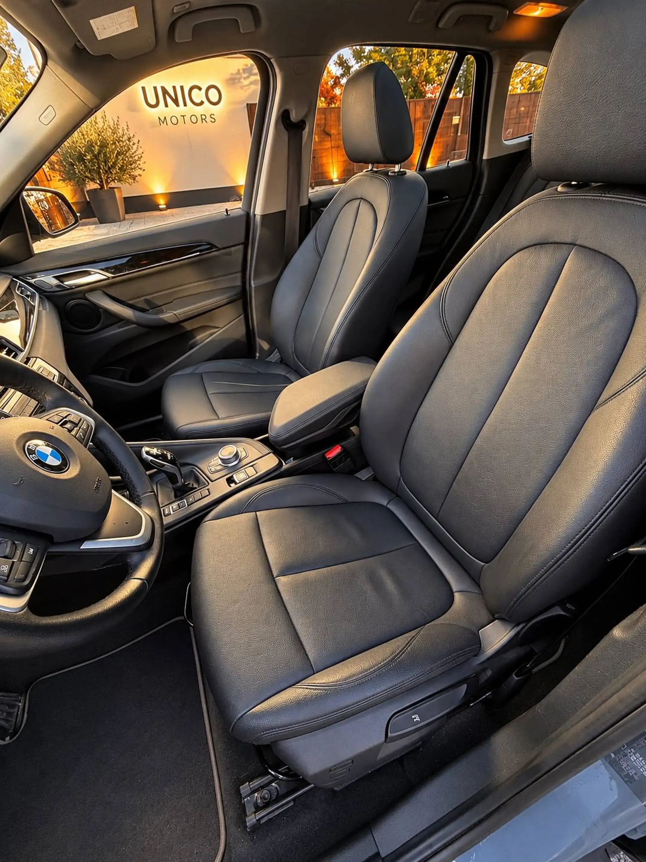 BMW X1 sDrive18i - Automaat - Pano - H.U. - Leder — photo 8