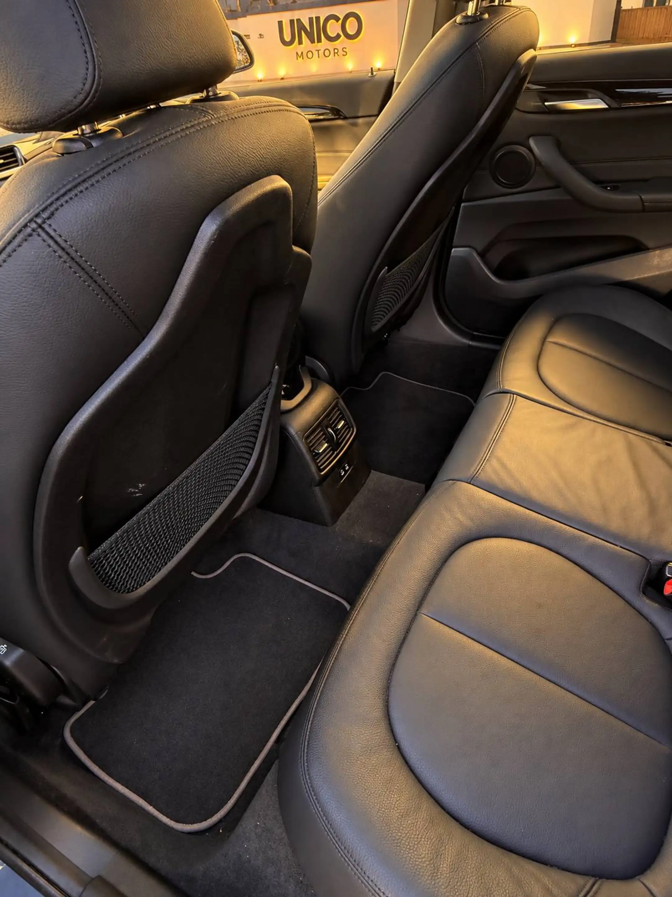 BMW X1 sDrive18i - Automaat - Pano - H.U. - Leder — photo 10