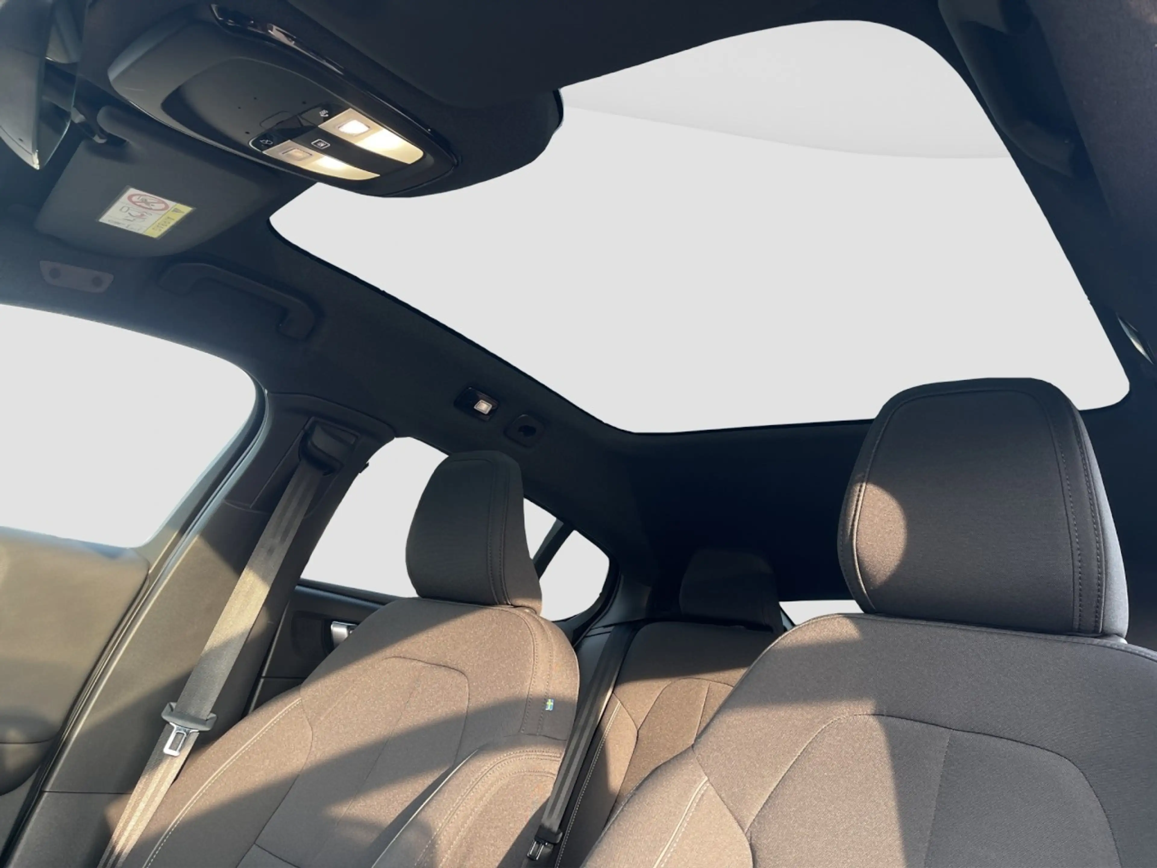 Volvo C40 Plus Twin Pure Electric AWD/Navi/AHK/20Zoll Klima — photo 15