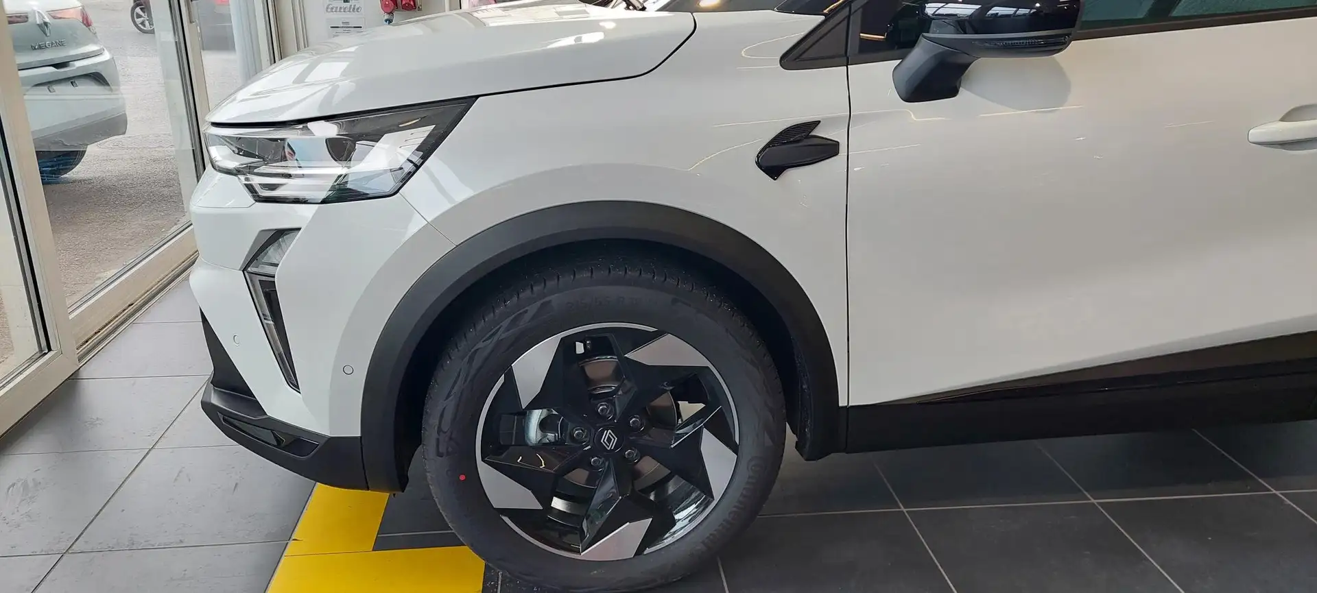 Renault Captur Techno TCe 90 Weiß - 2