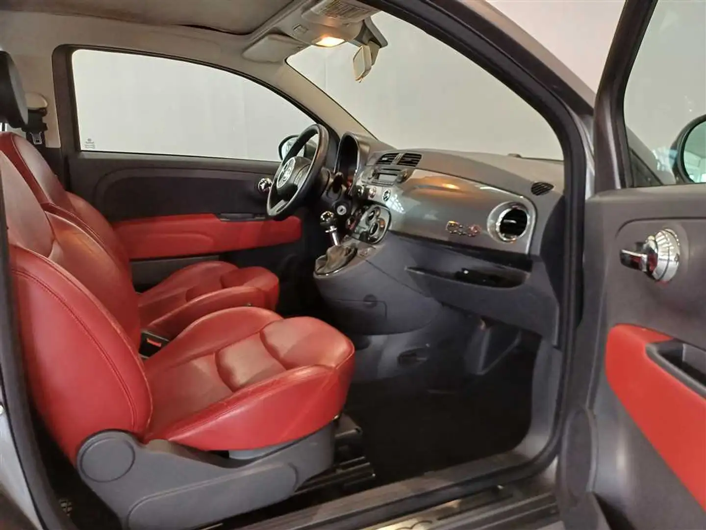 Fiat 500 0.9 TwinAir Lounge Leder+PDC Gris - 2