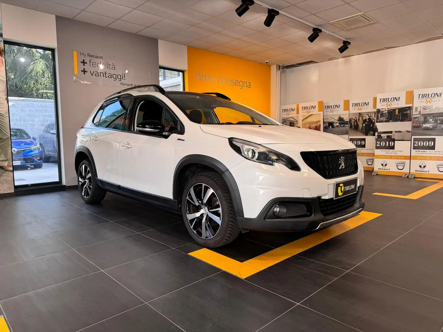 Peugeot 2008 PureTech Turbo 110 EAT6 S&S GT Line White - 1